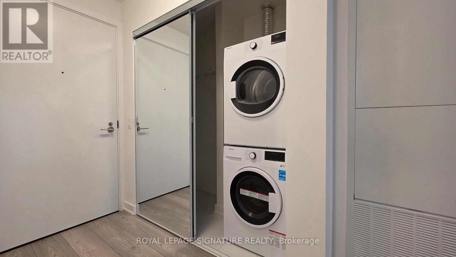 1404 - 110 Broadway Avenue, Toronto, Ontario  M4P 1V7 - Photo 13 - C12593750