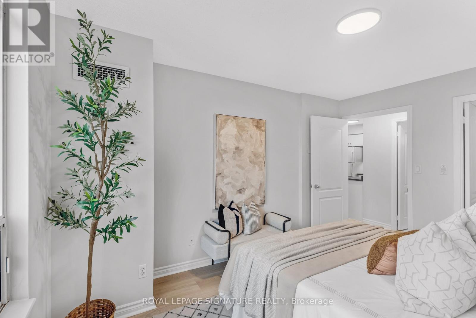 802 - 8 Rean Drive, Toronto (Bayview Village), Ontario  M2K 3B9 - Photo 15 - C12593804