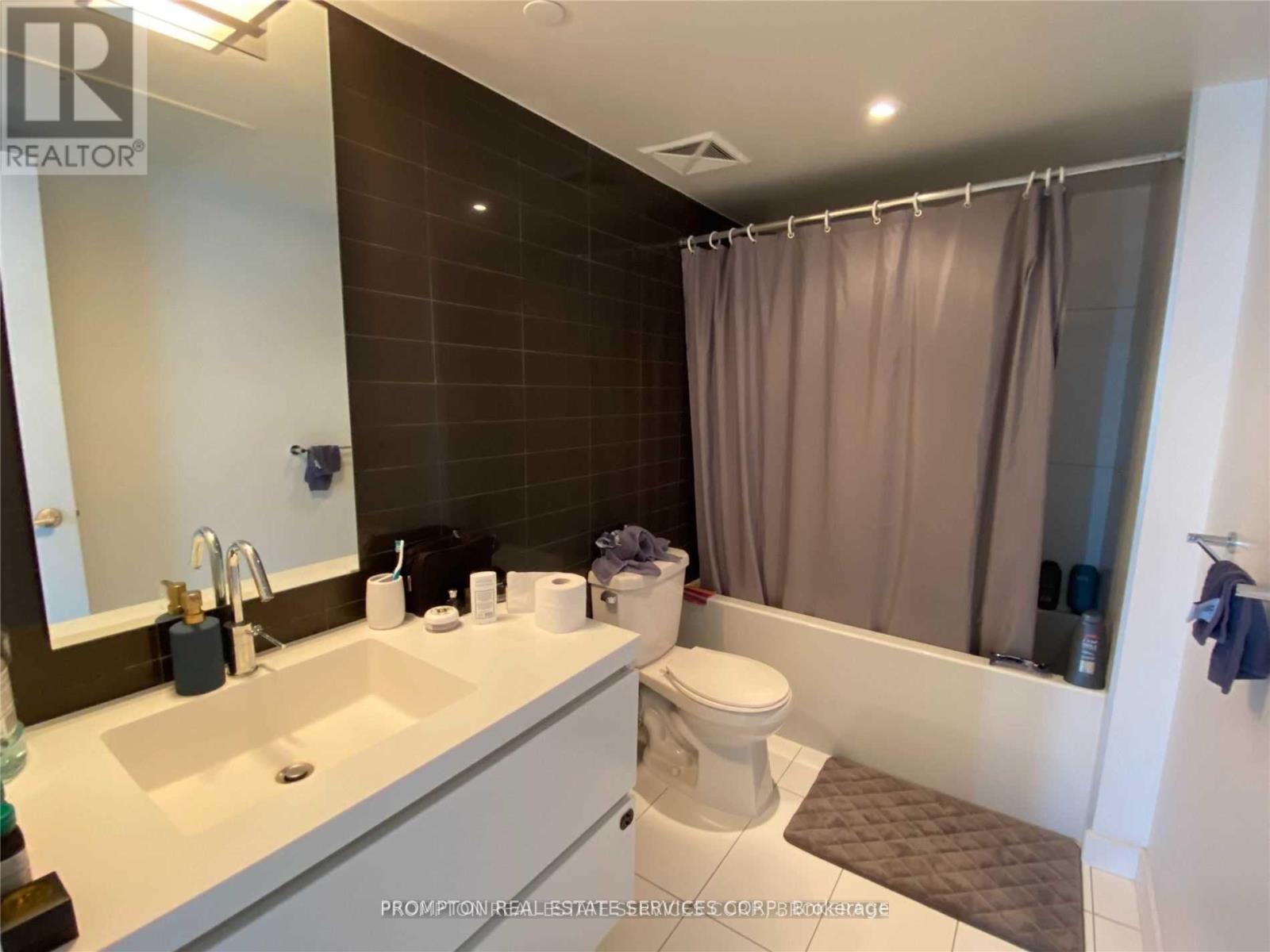 3009 - 75 Queens Wharf Road, Toronto, Ontario M5V 0J8 - Photo 5 - C12593836