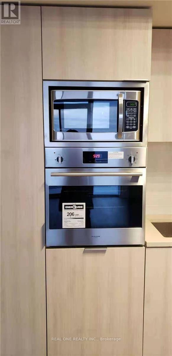 5607 - 11 Wellesley Street W, Toronto, Ontario  M4Y 0G4 - Photo 3 - C12593926