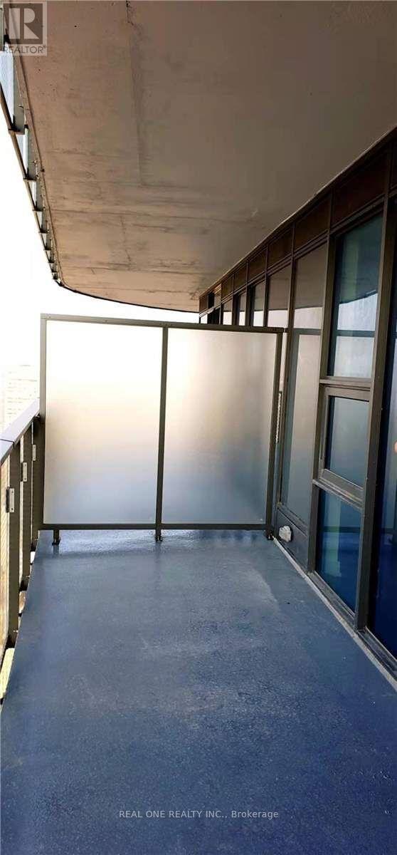 5607 - 11 Wellesley Street W, Toronto, Ontario  M4Y 0G4 - Photo 5 - C12593926