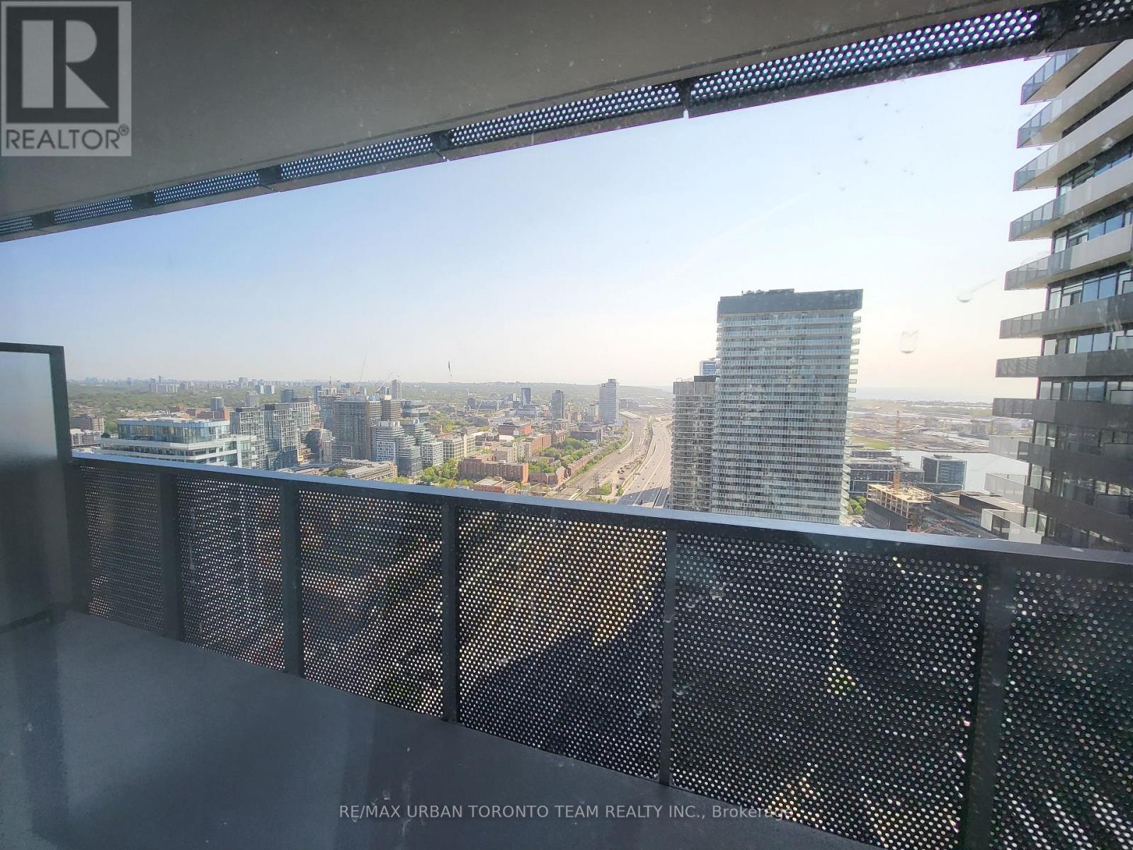 4607 - 55 Cooper Street, Toronto, Ontario  M5E 0G1 - Photo 2 - C12593946