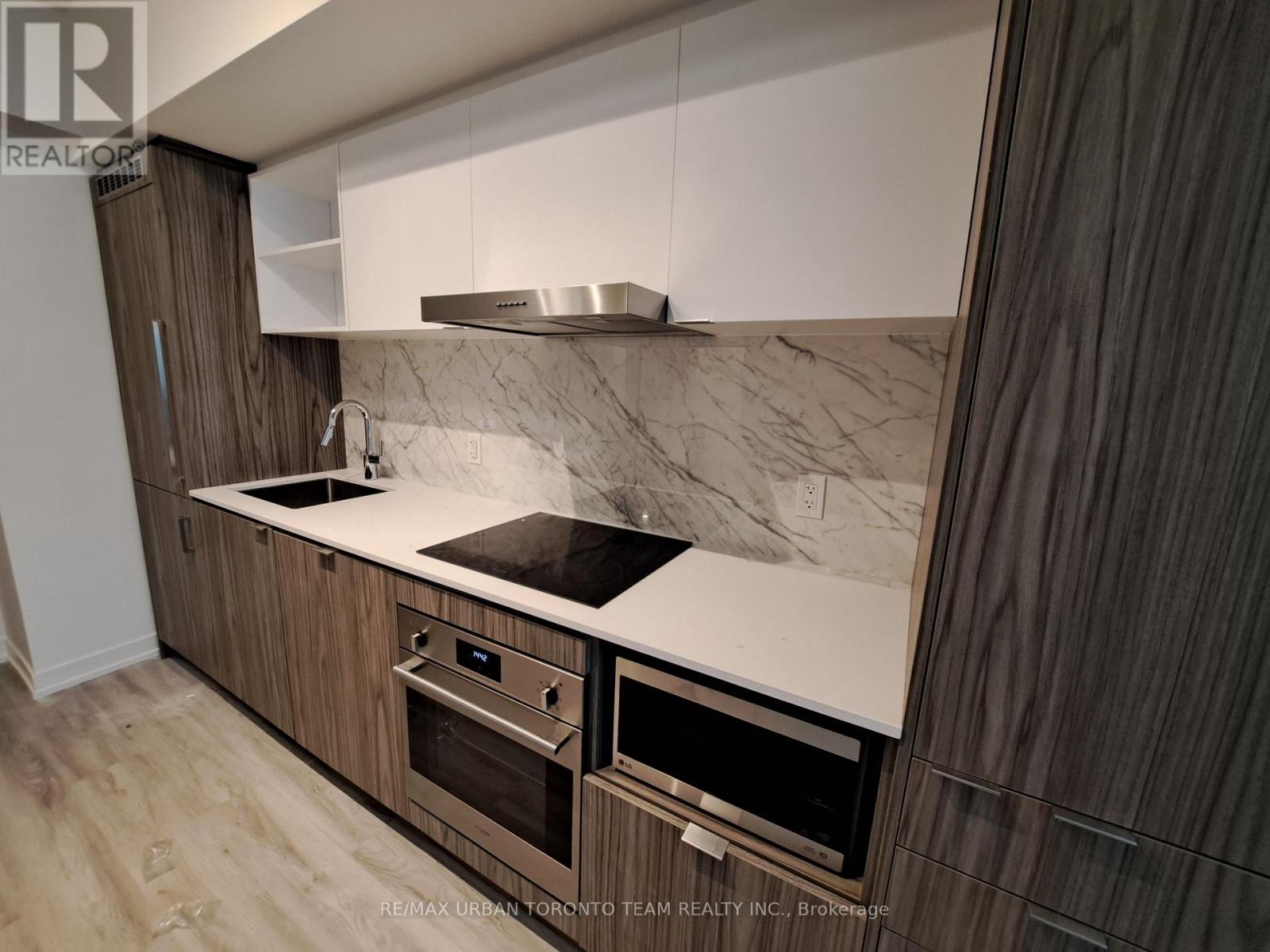 4607 - 55 Cooper Street, Toronto, Ontario  M5E 0G1 - Photo 4 - C12593946