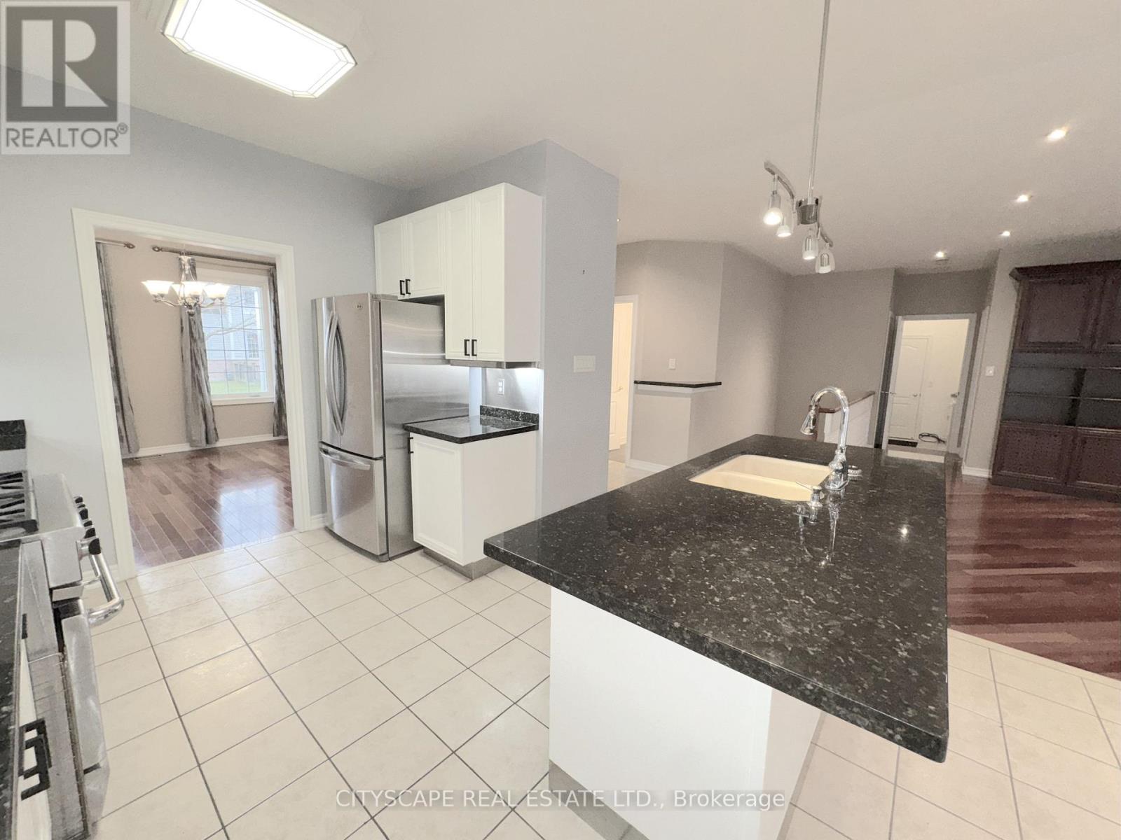 114 Hoile Drive, Ajax, Ontario  L1Z 1N6 - Photo 11 - E12593810