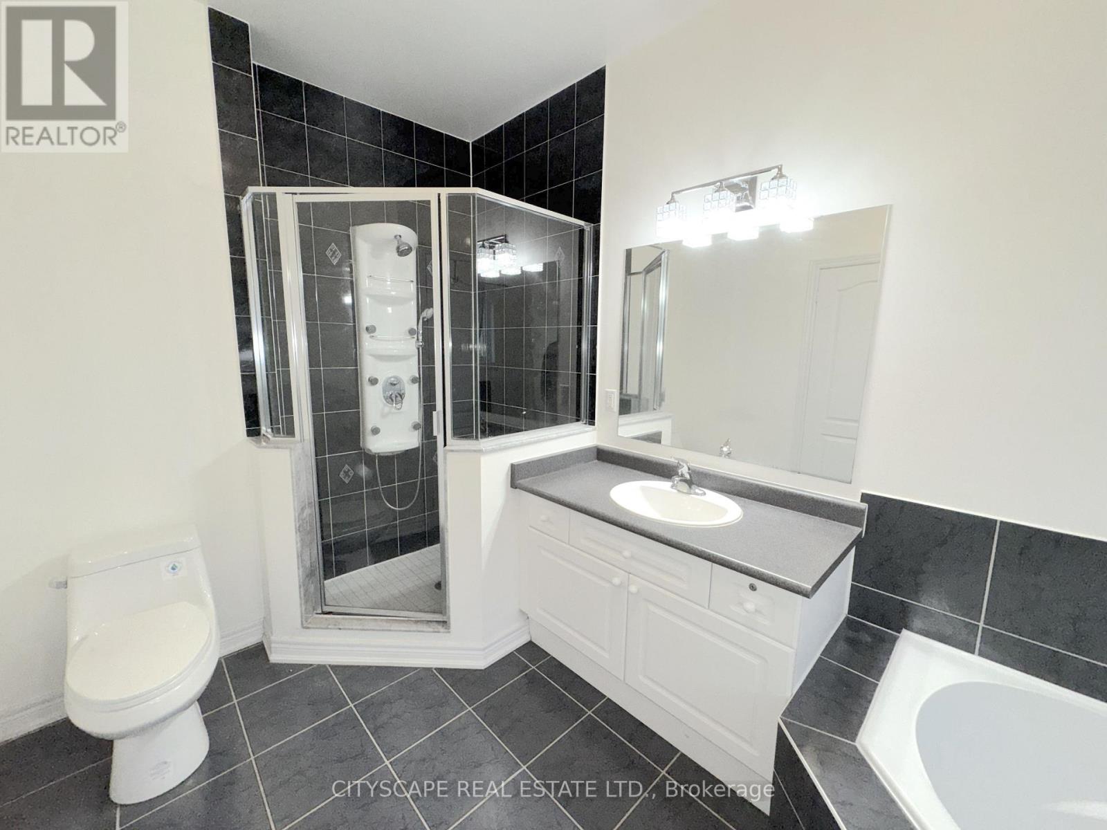 114 Hoile Drive, Ajax, Ontario  L1Z 1N6 - Photo 23 - E12593810