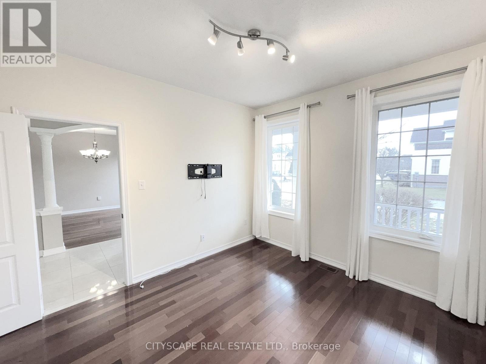 114 Hoile Drive, Ajax, Ontario  L1Z 1N6 - Photo 25 - E12593810