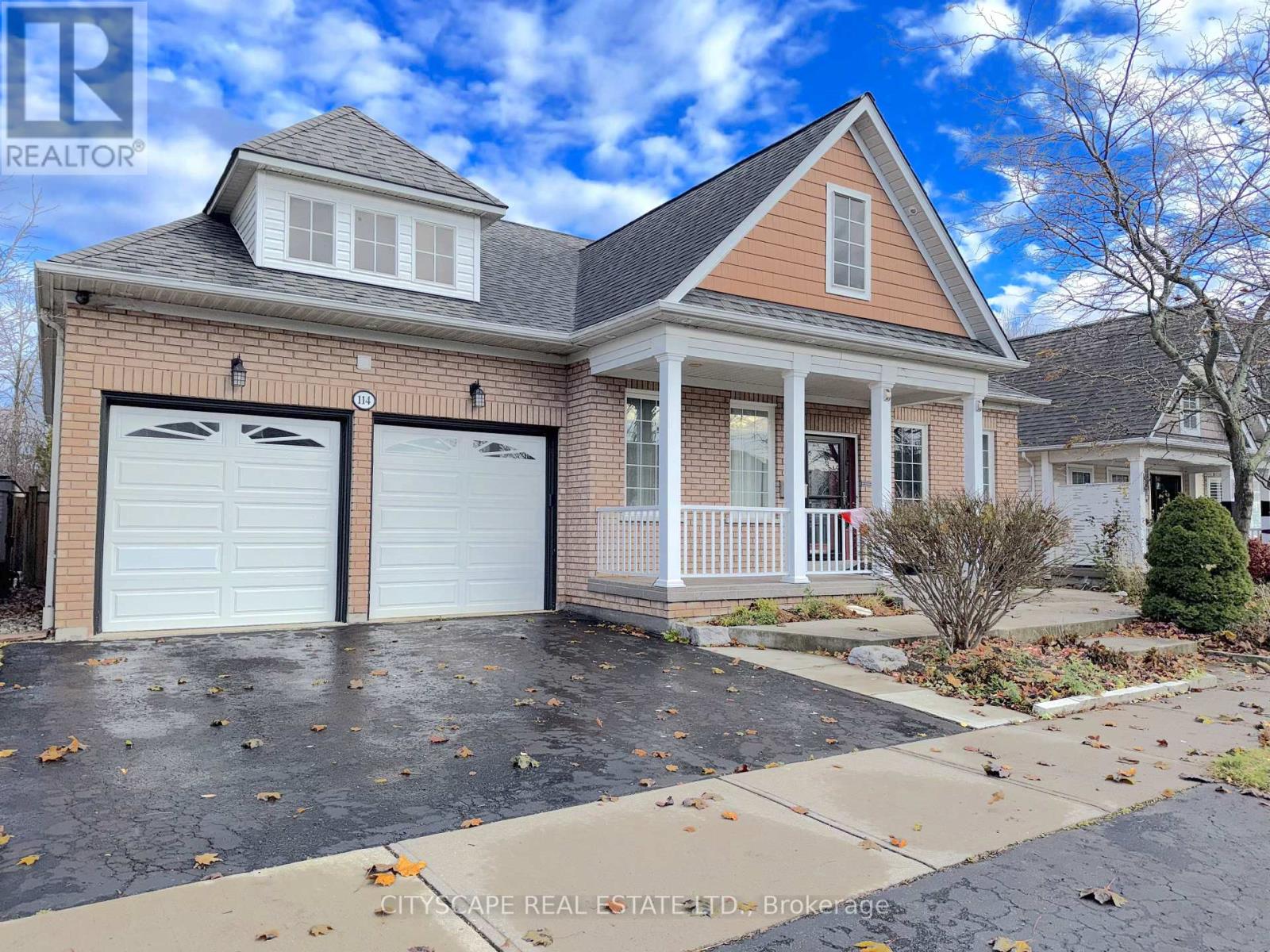 114 Hoile Drive, Ajax, Ontario  L1Z 1N6 - Photo 4 - E12593810