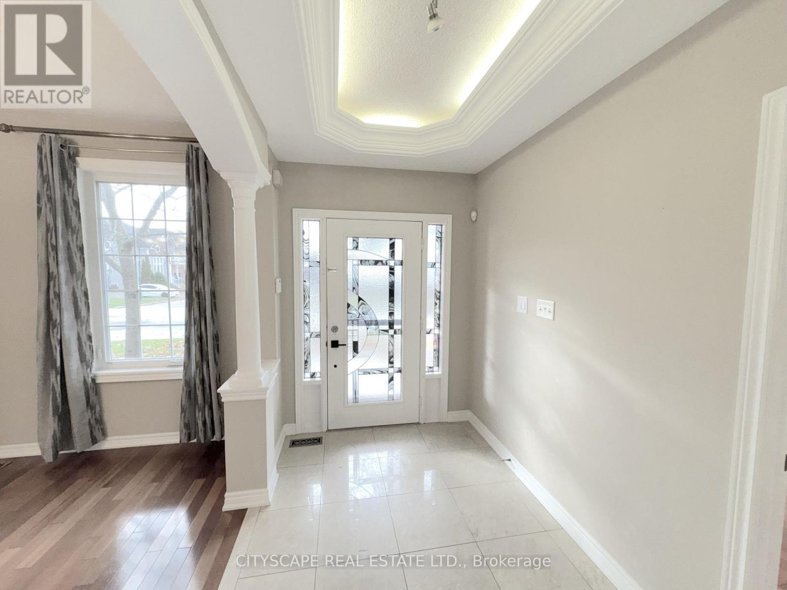 114 Hoile Drive, Ajax, Ontario  L1Z 1N6 - Photo 6 - E12593810