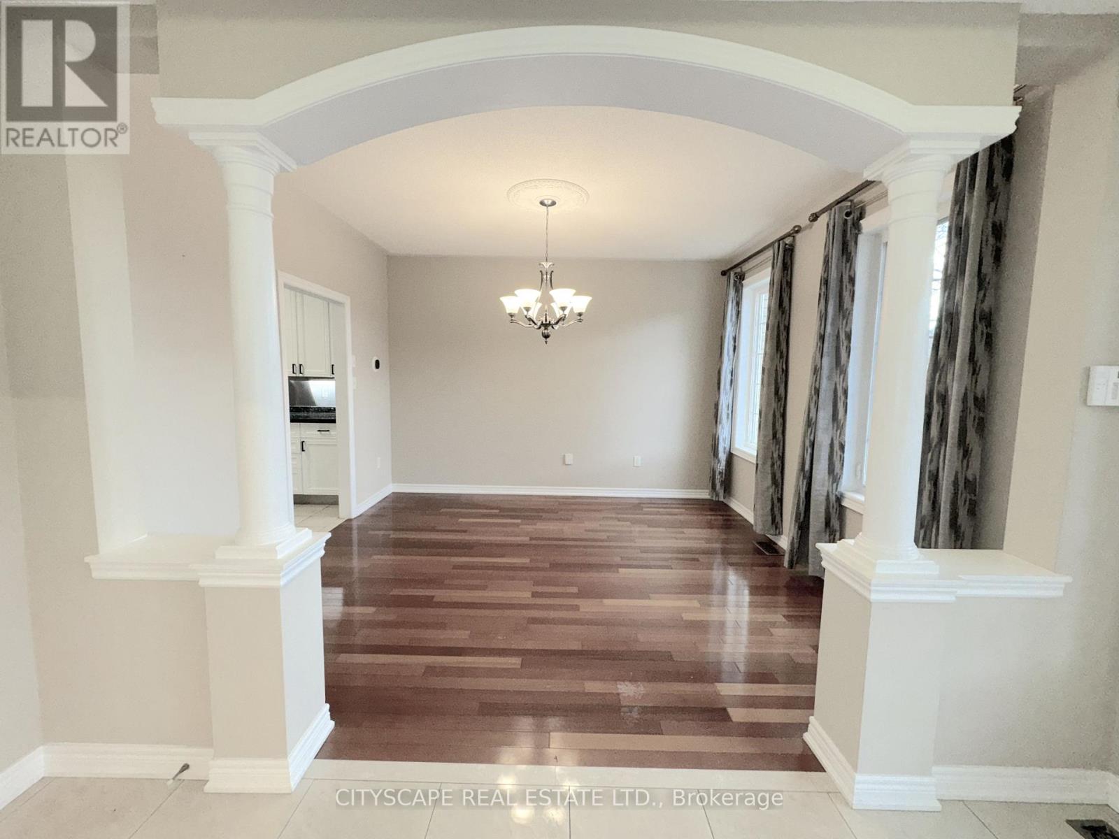 114 Hoile Drive, Ajax, Ontario  L1Z 1N6 - Photo 7 - E12593810