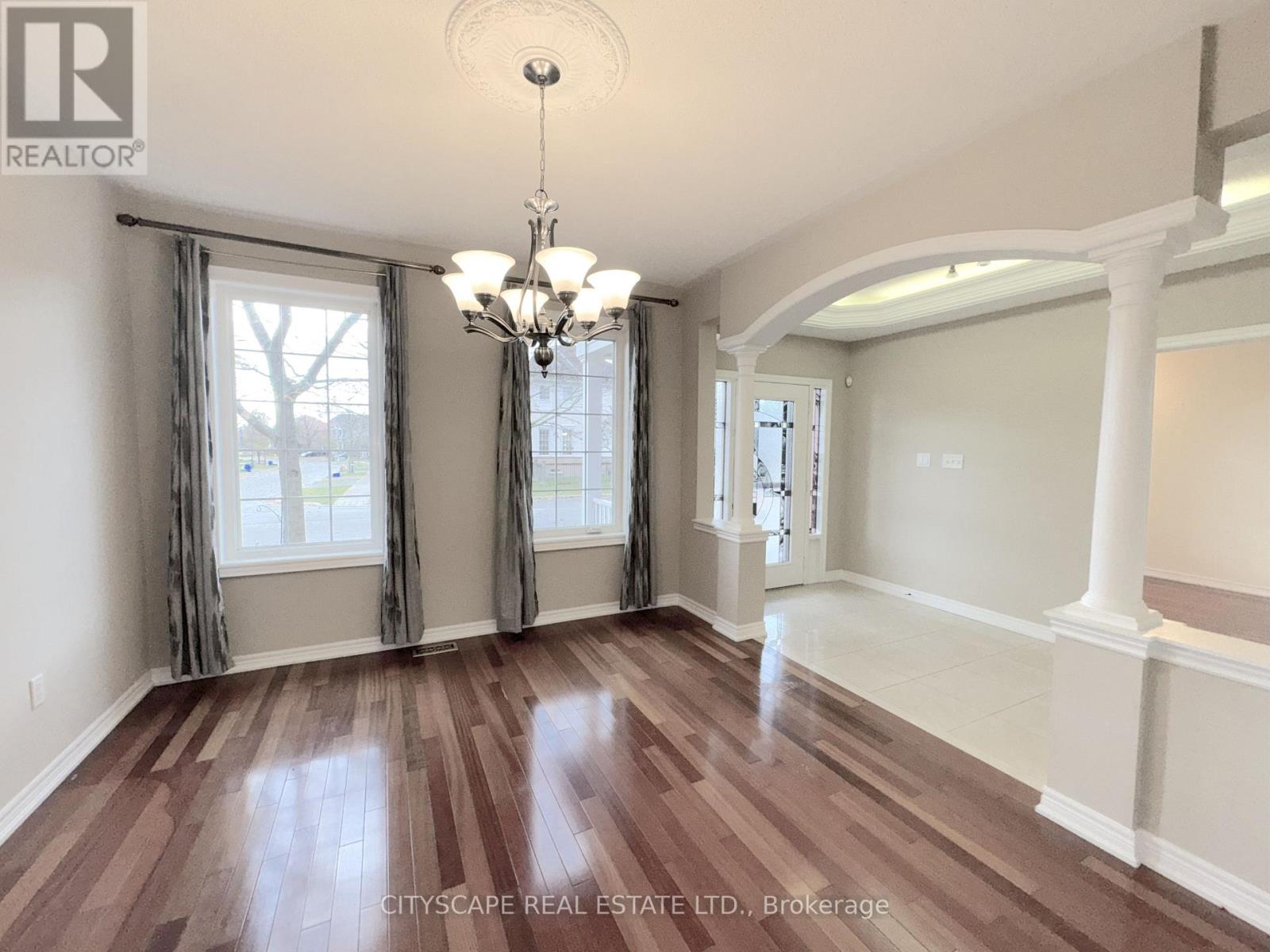 114 Hoile Drive, Ajax, Ontario  L1Z 1N6 - Photo 8 - E12593810