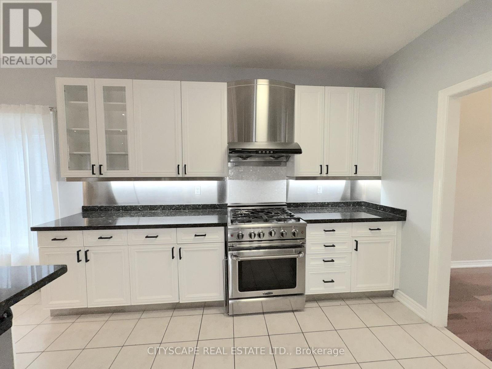 114 Hoile Drive, Ajax, Ontario  L1Z 1N6 - Photo 9 - E12593810