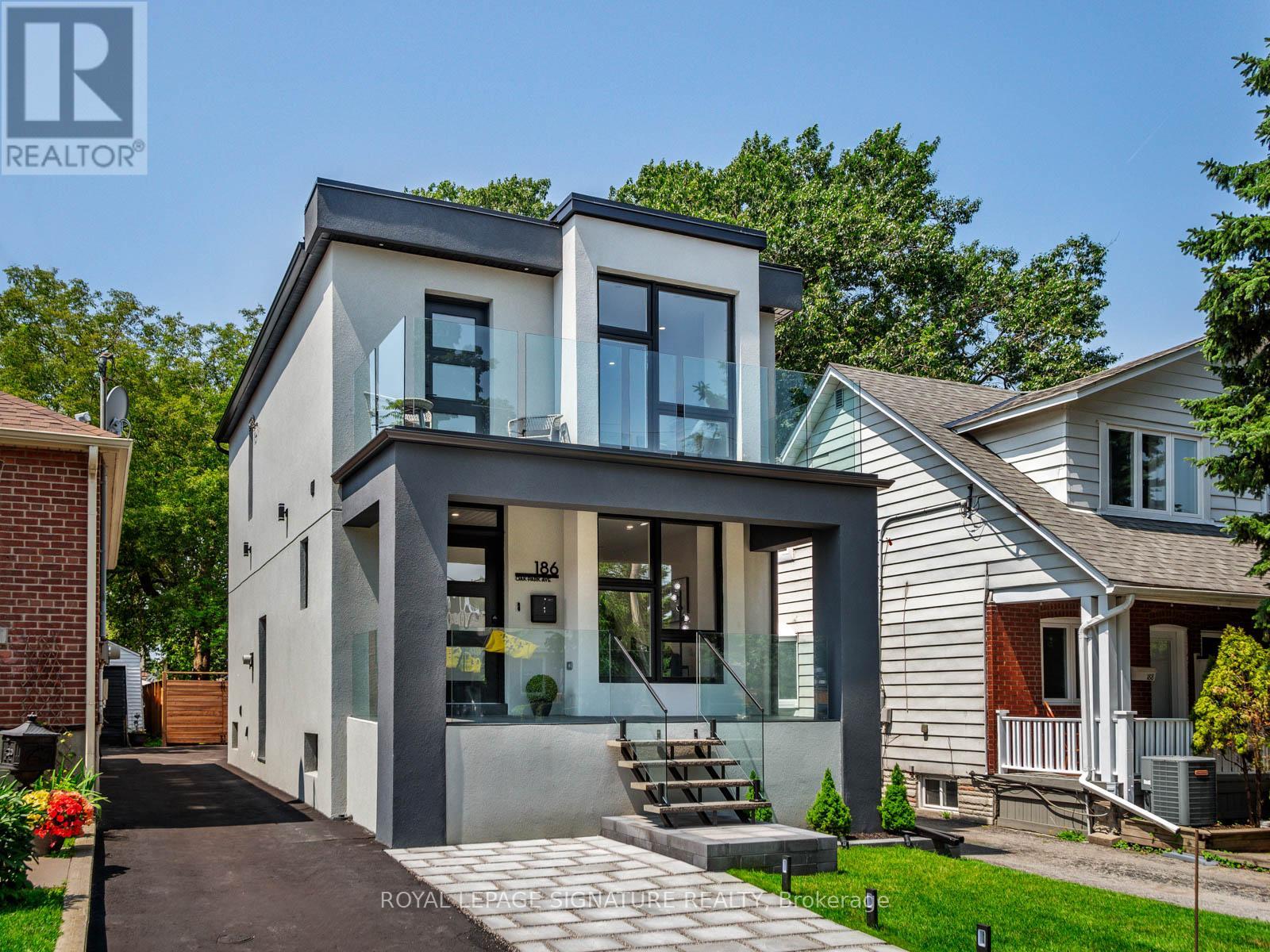 UPPER - 186 OAK PARK AVENUE, Toronto, Ontario