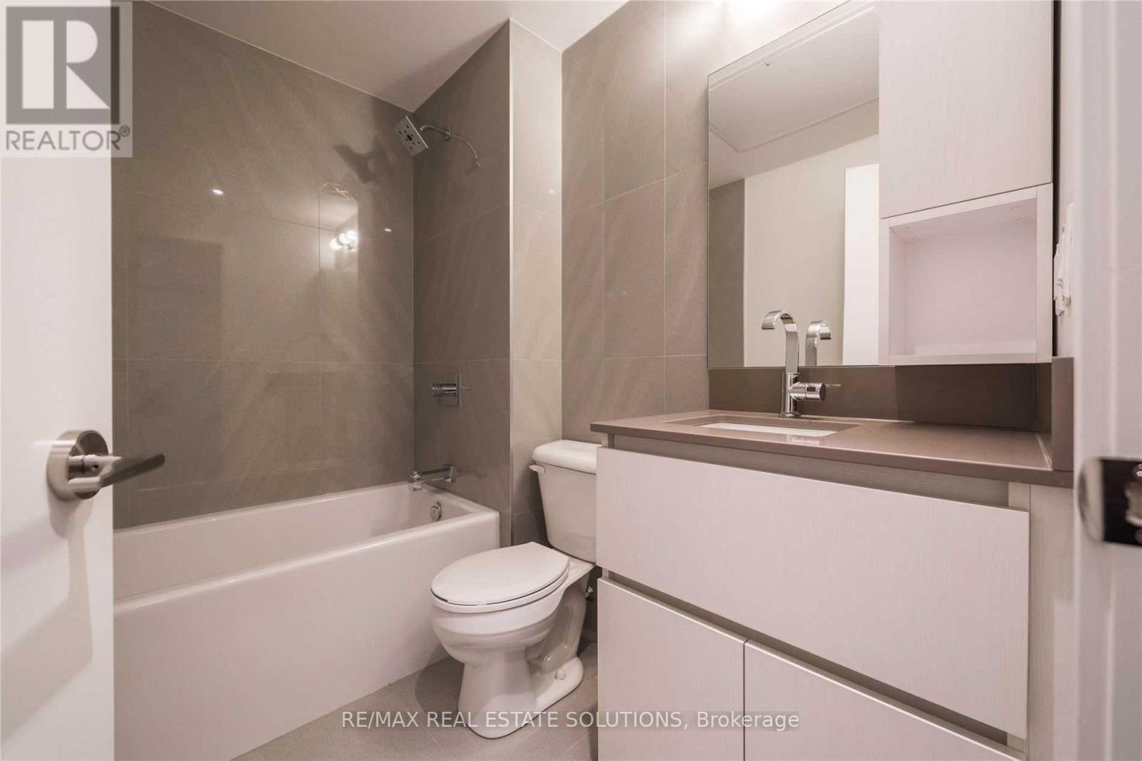 510 - 15 Baseball Place, Toronto, Ontario  M4M 0E6 - Photo 8 - E12593866