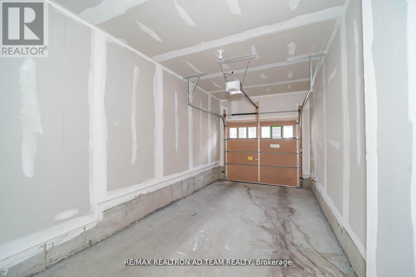 13 Hallmark Way, Whitby, Ontario  L1P 0K2 - Photo 34 - E12593950