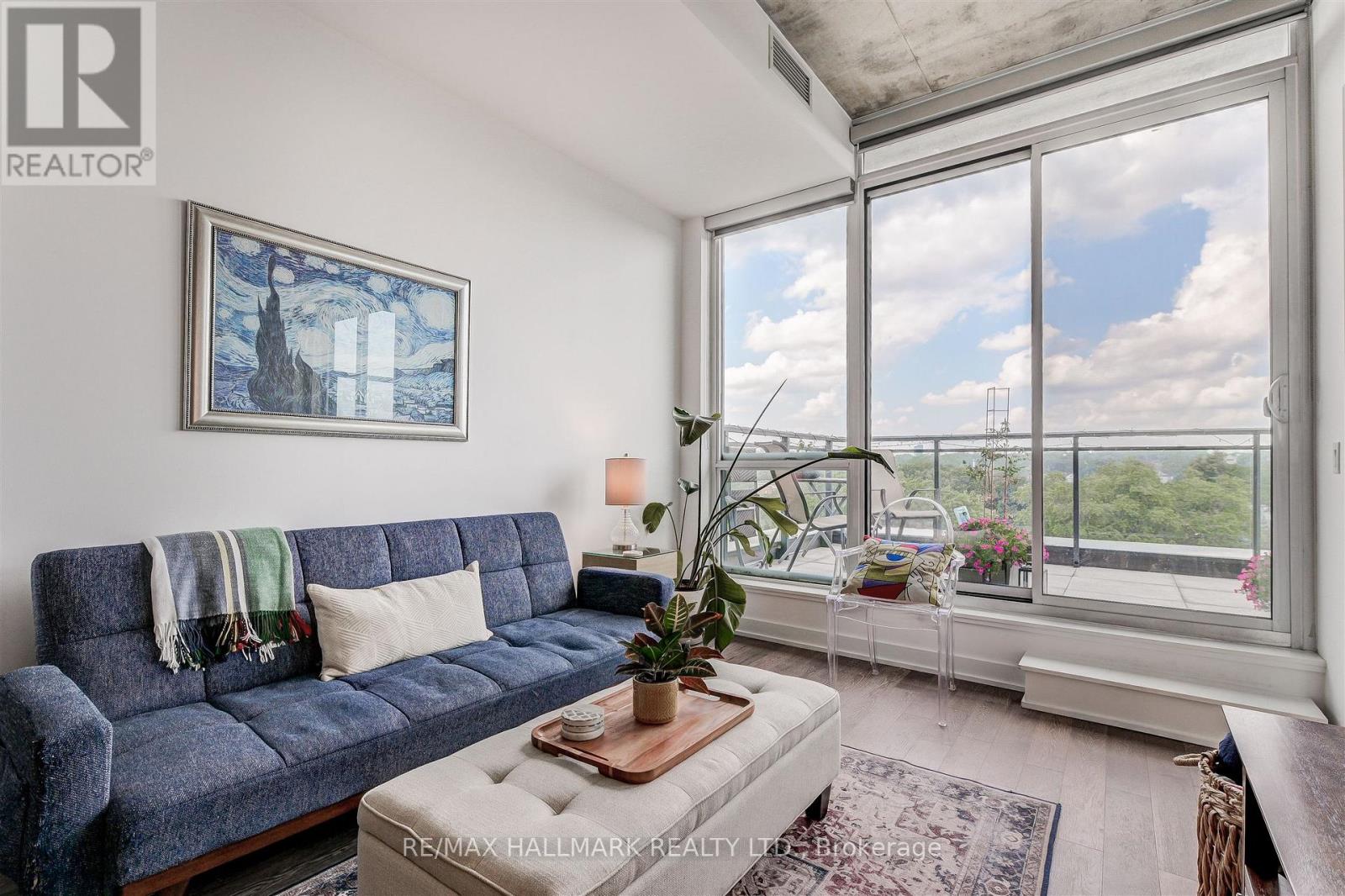 813 - 1238 DUNDAS STREET E, Toronto, Ontario