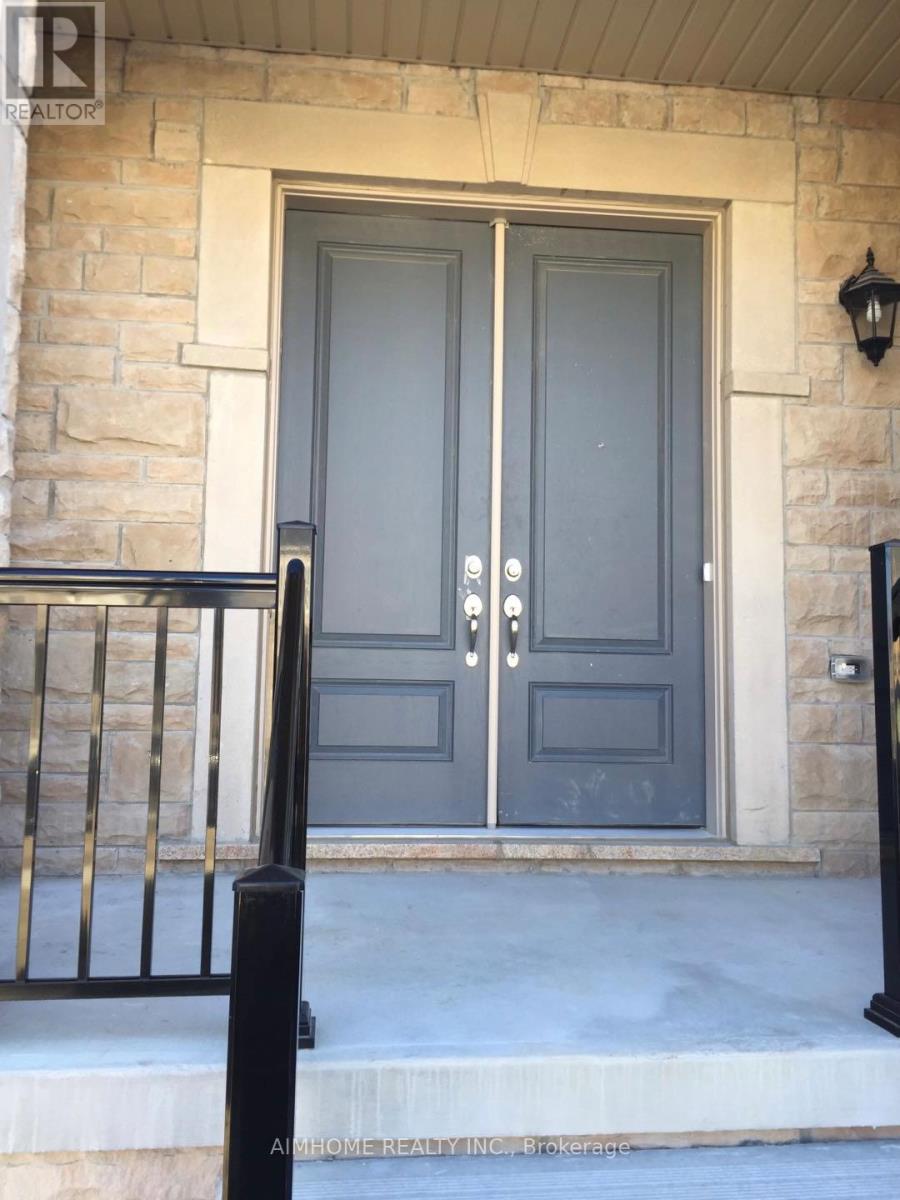 19 HANCOCK STREET, Aurora, Ontario