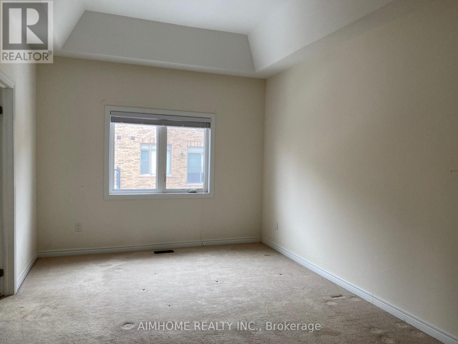 19 Hancock Street, Aurora, Ontario  L4G 1B7 - Photo 9 - N12593740