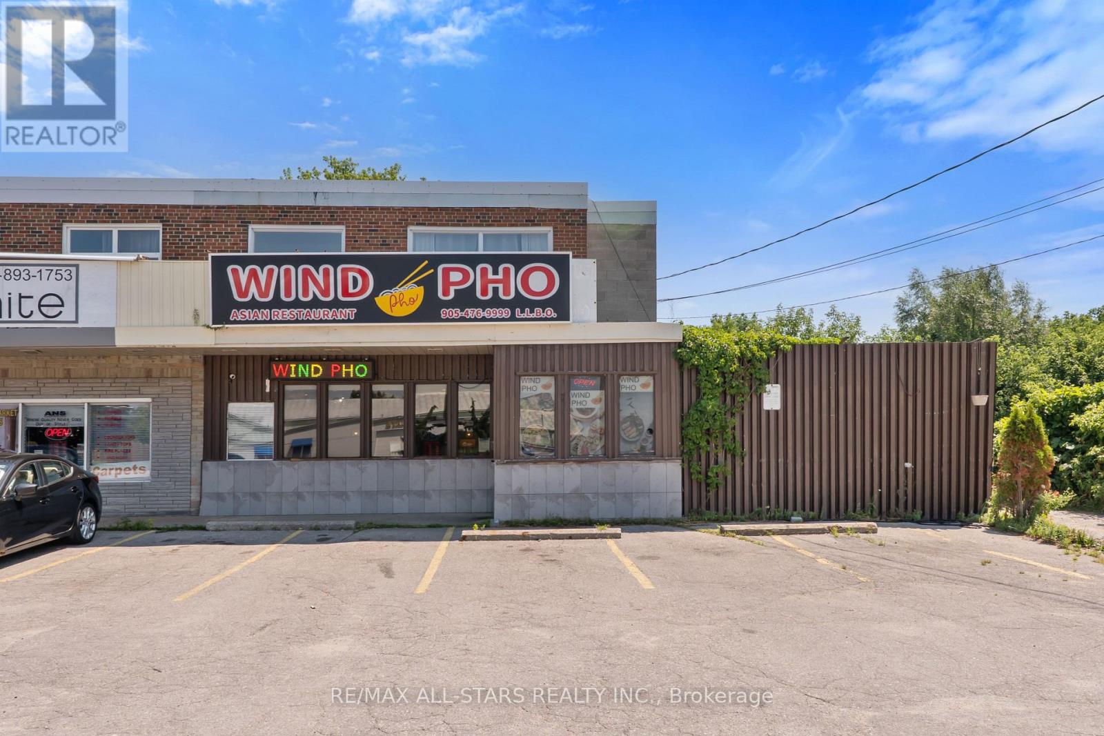 289 THE QUEENSWAY AVENUE S, Georgina, Ontario