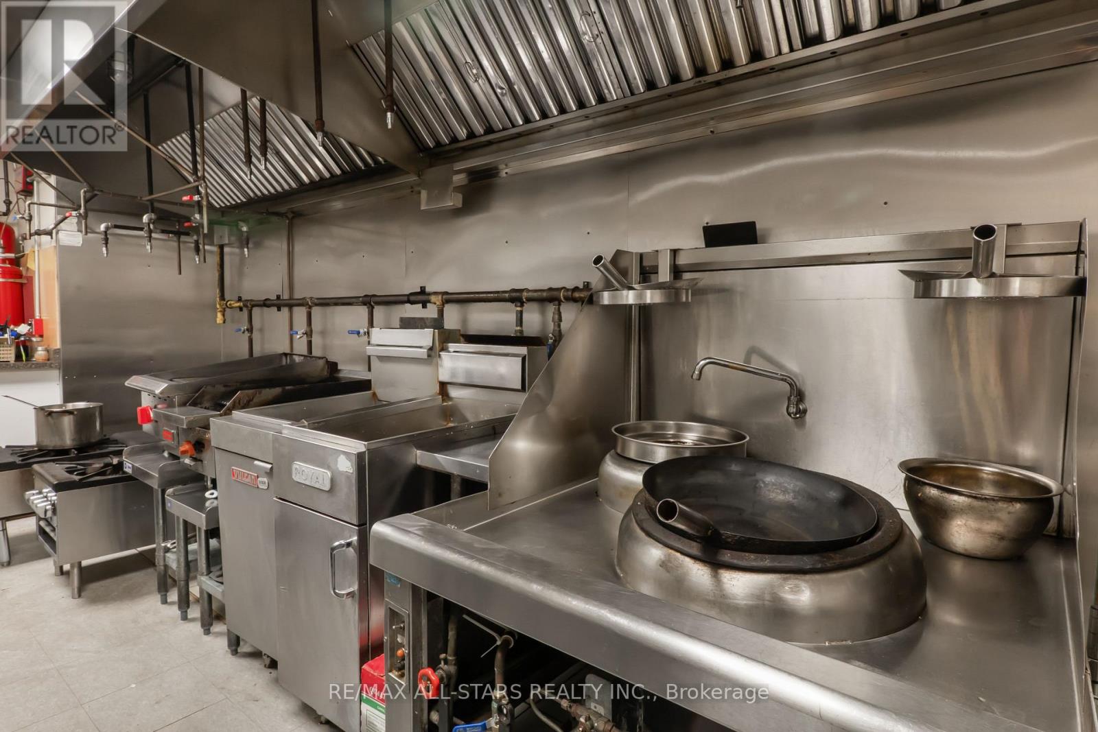 289 The Queensway Avenue S, Georgina, Ontario  L4P 2B4 - Photo 14 - N12593852