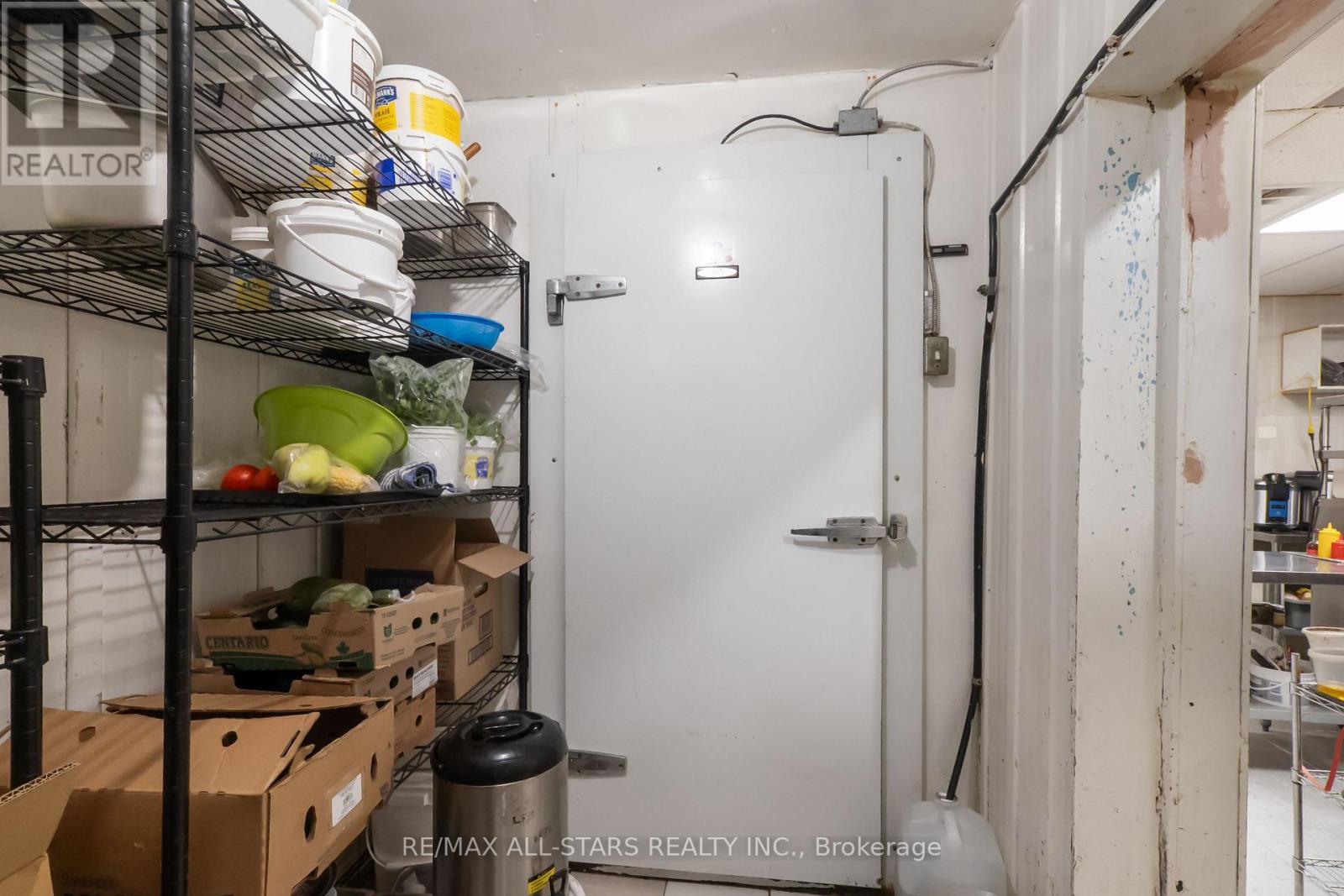 289 The Queensway Avenue S, Georgina, Ontario  L4P 2B4 - Photo 18 - N12593852