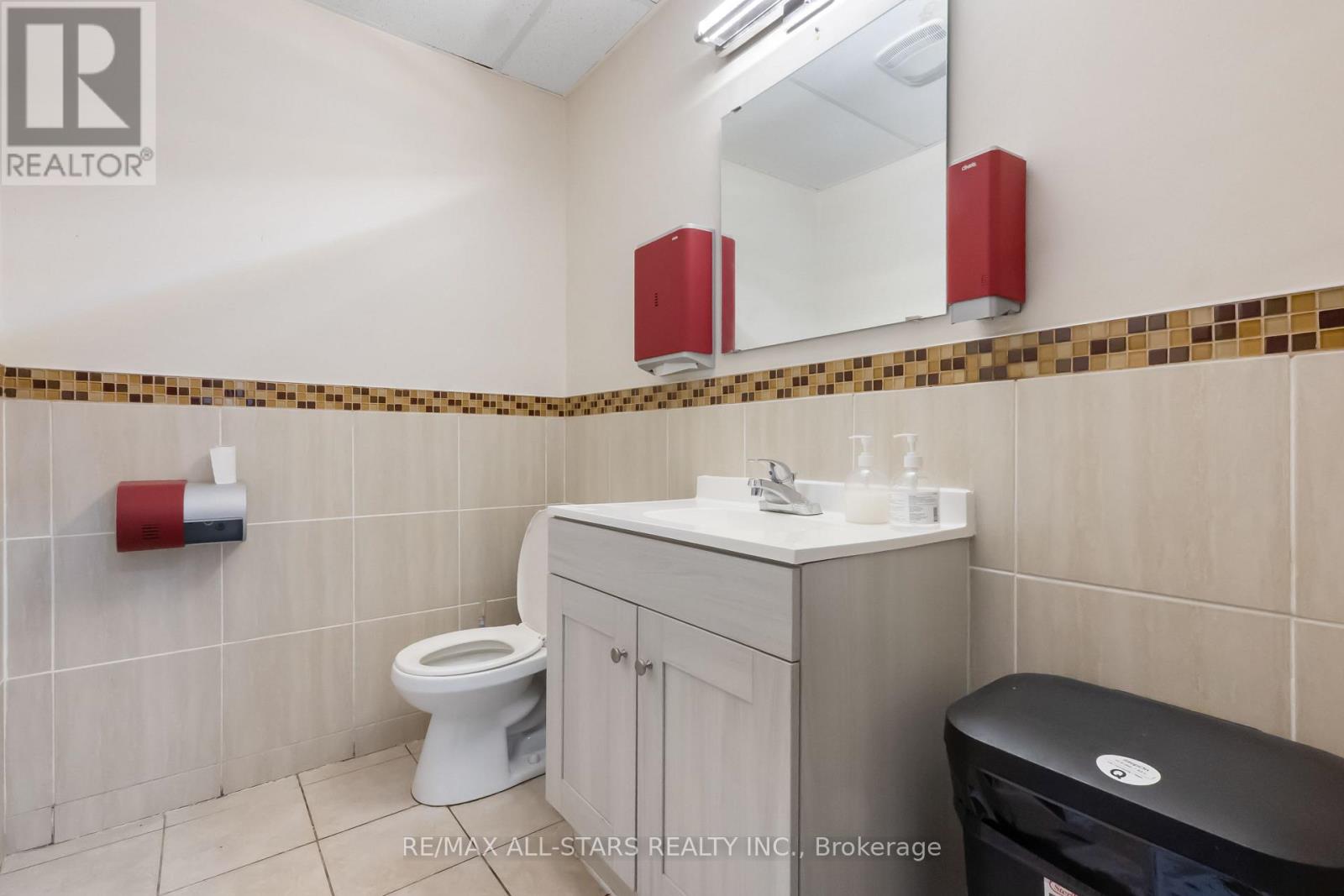 289 The Queensway Avenue S, Georgina, Ontario  L4P 2B4 - Photo 23 - N12593852