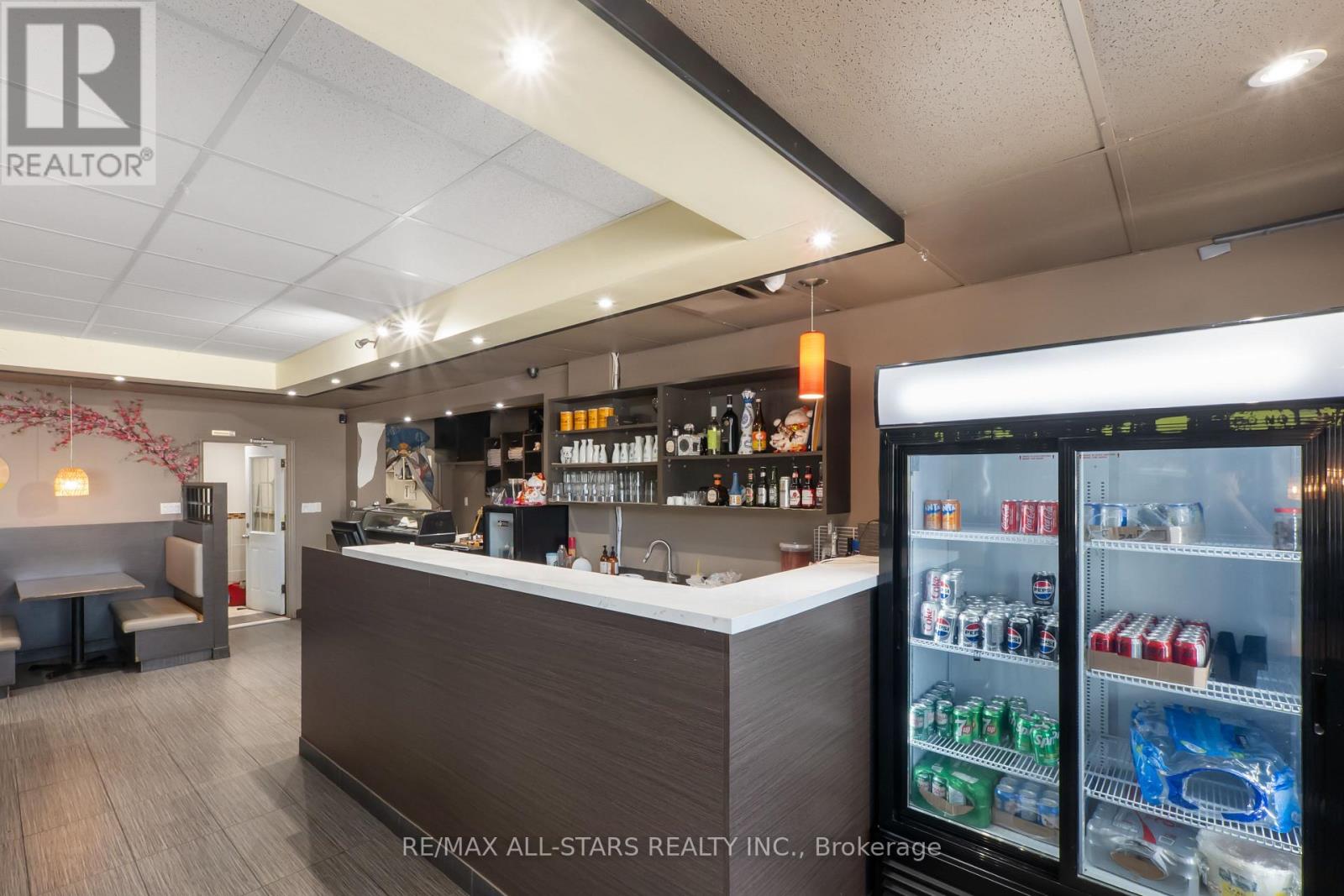 289 The Queensway Avenue S, Georgina, Ontario  L4P 2B4 - Photo 9 - N12593852