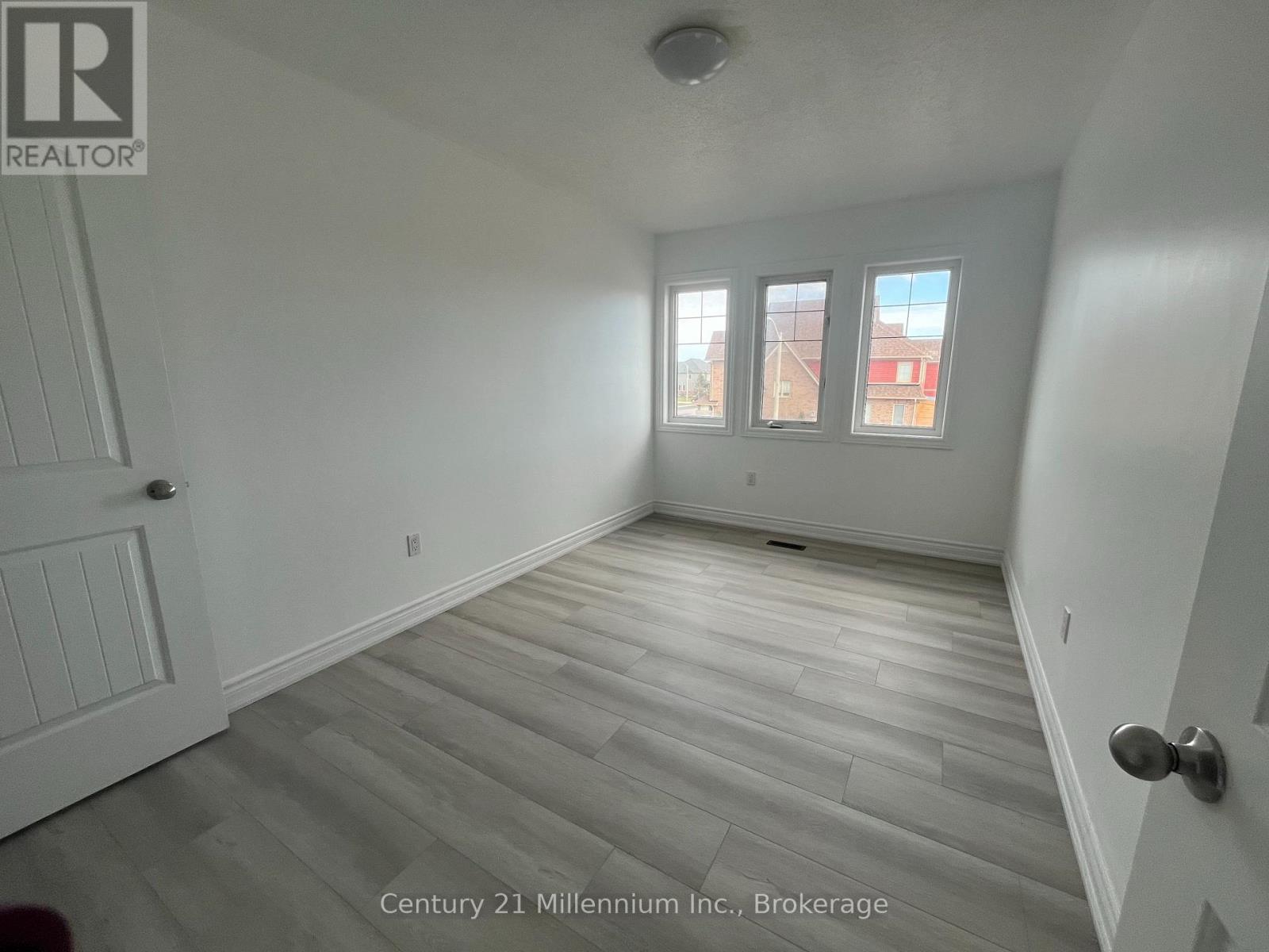 1 Hughes Street, Collingwood, Ontario  L9Y 0W7 - Photo 12 - S12594078