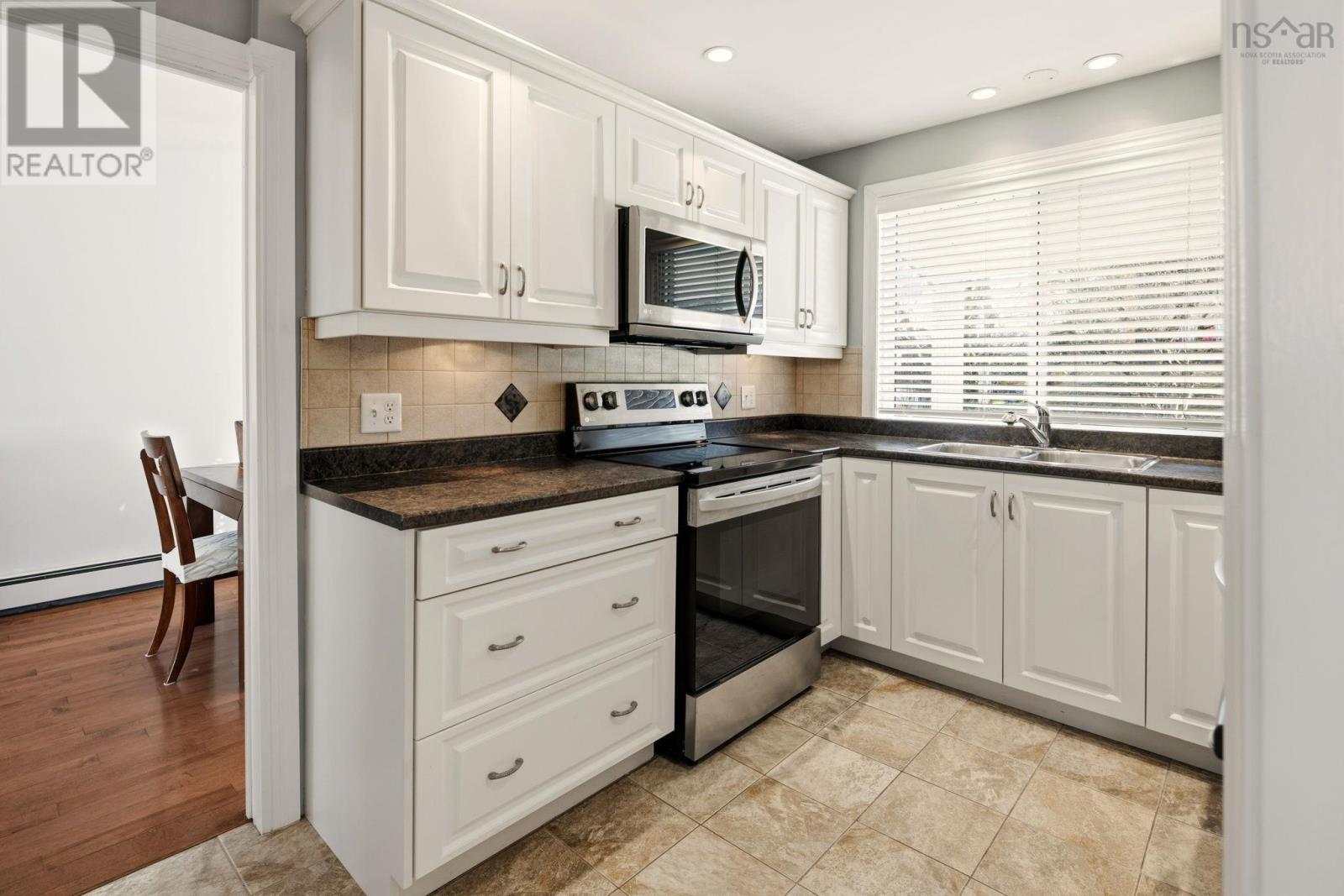 7 Benview Drive, Dartmouth, Nova Scotia  B2Y 1W4 - Photo 4 - 202528903