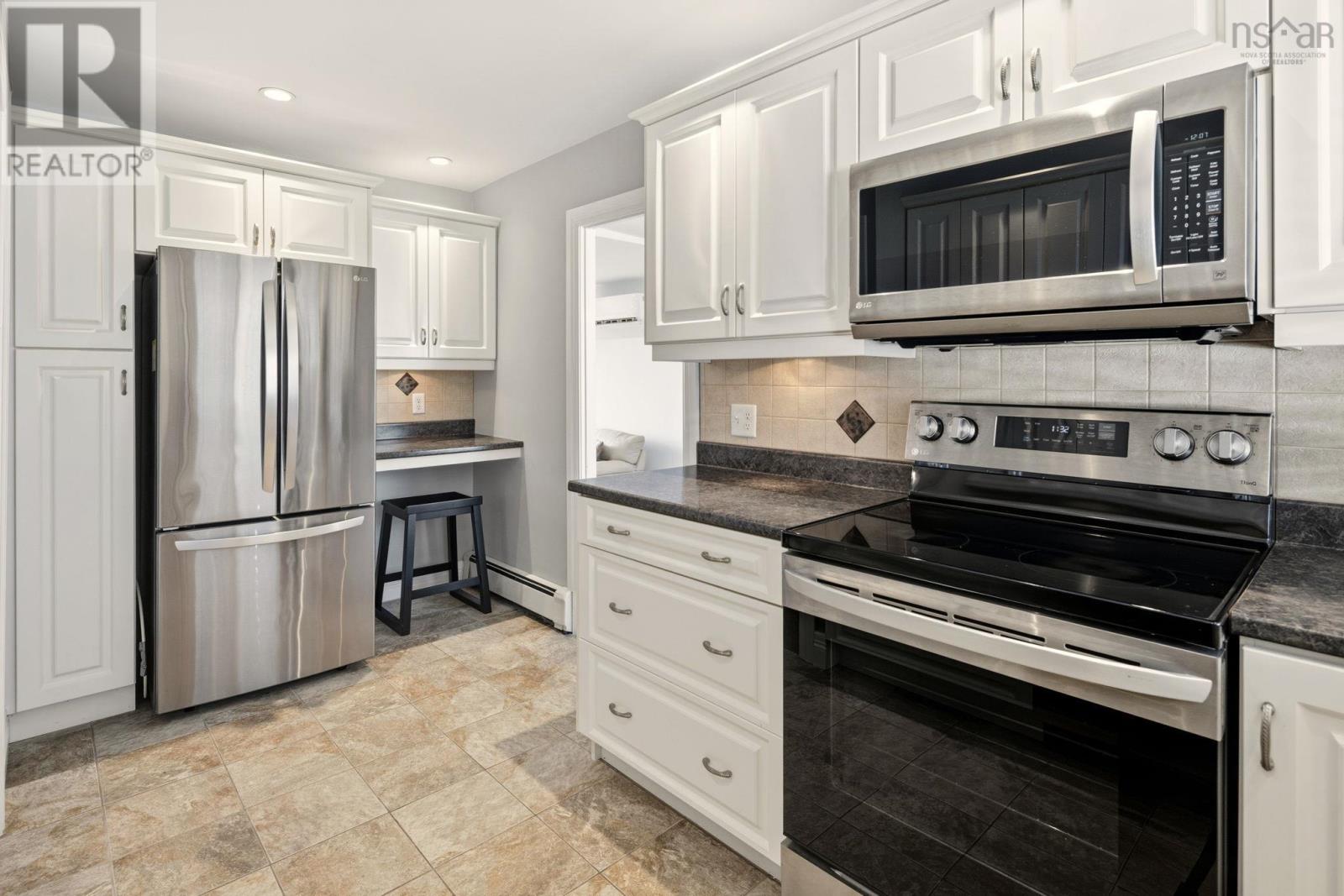 7 Benview Drive, Dartmouth, Nova Scotia  B2Y 1W4 - Photo 6 - 202528903