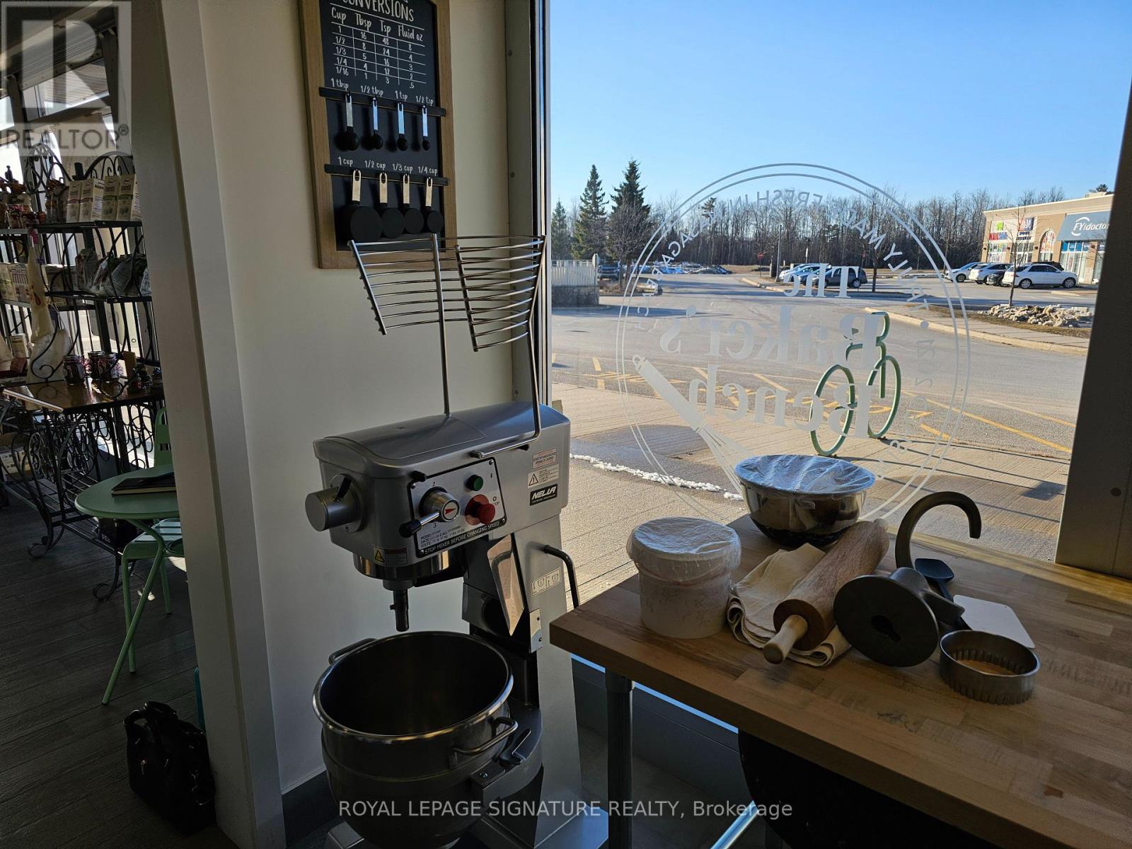 F1 - 321 Main Street, Wasaga Beach, Ontario L9Z 0B6 - Photo 15 - S12593928