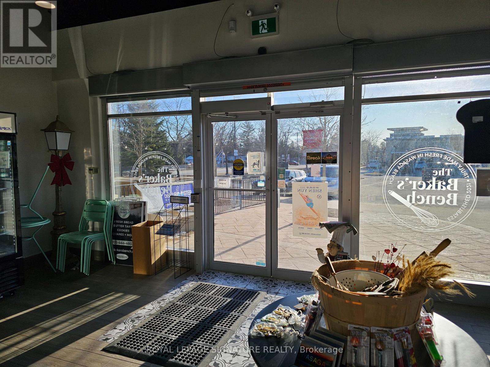 F1 - 321 Main Street, Wasaga Beach, Ontario L9Z 0B6 - Photo 3 - S12593928