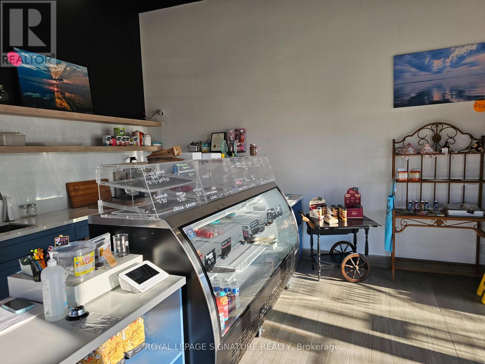 F1 - 321 Main Street, Wasaga Beach, Ontario L9Z 0B6 - Photo 4 - S12593928