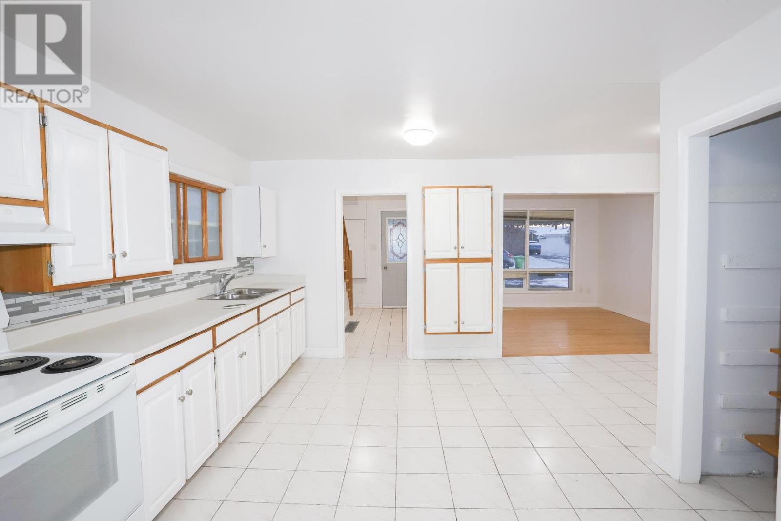 278 Selby Rd, Sault Ste. Marie, Ontario  P6C 2P7 - Photo 5 - SM253210