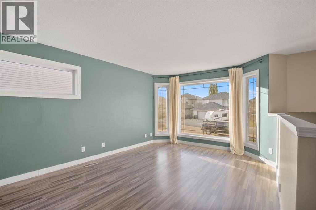 130 Larsen Crescent, Red Deer, Alberta  T4R 0J3 - Photo 3 - A2262981