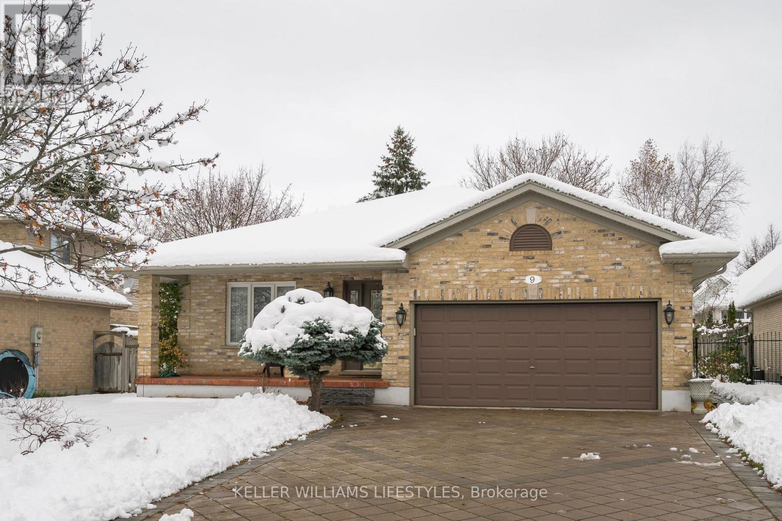 9 Toohey Lane, London North, Ontario  N6G 4Y2 - Photo 1 - X12594054