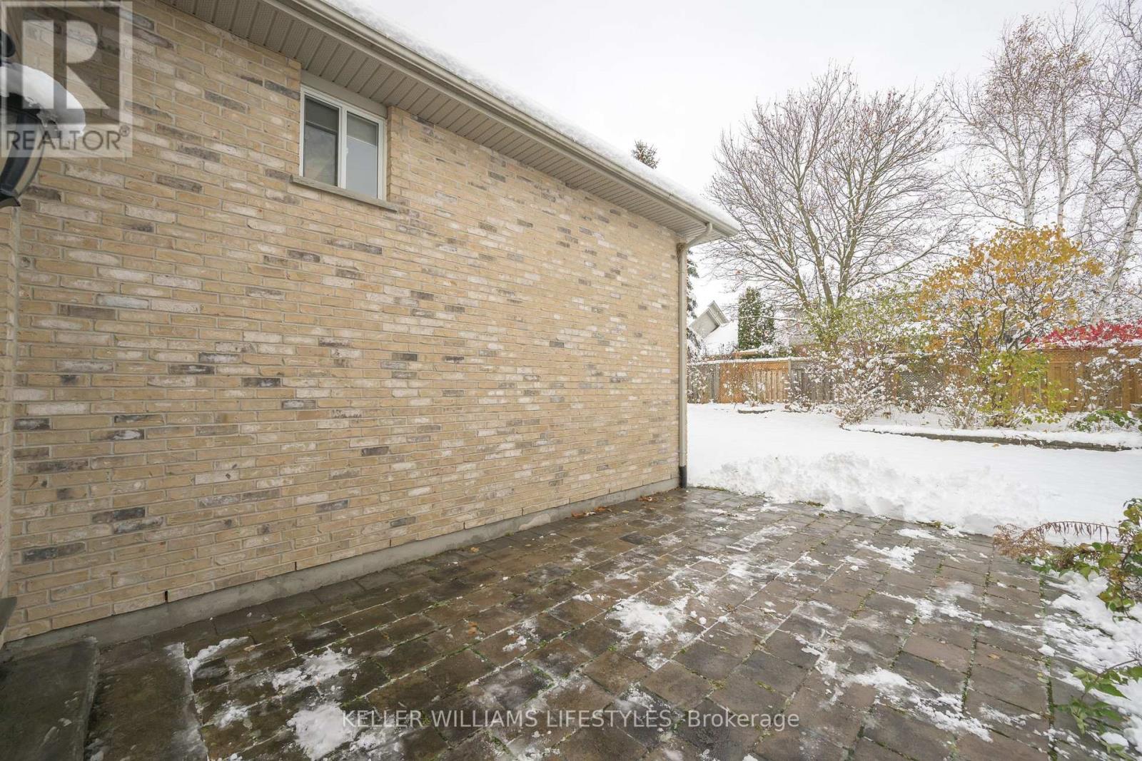 9 Toohey Lane, London North, Ontario  N6G 4Y2 - Photo 38 - X12594054