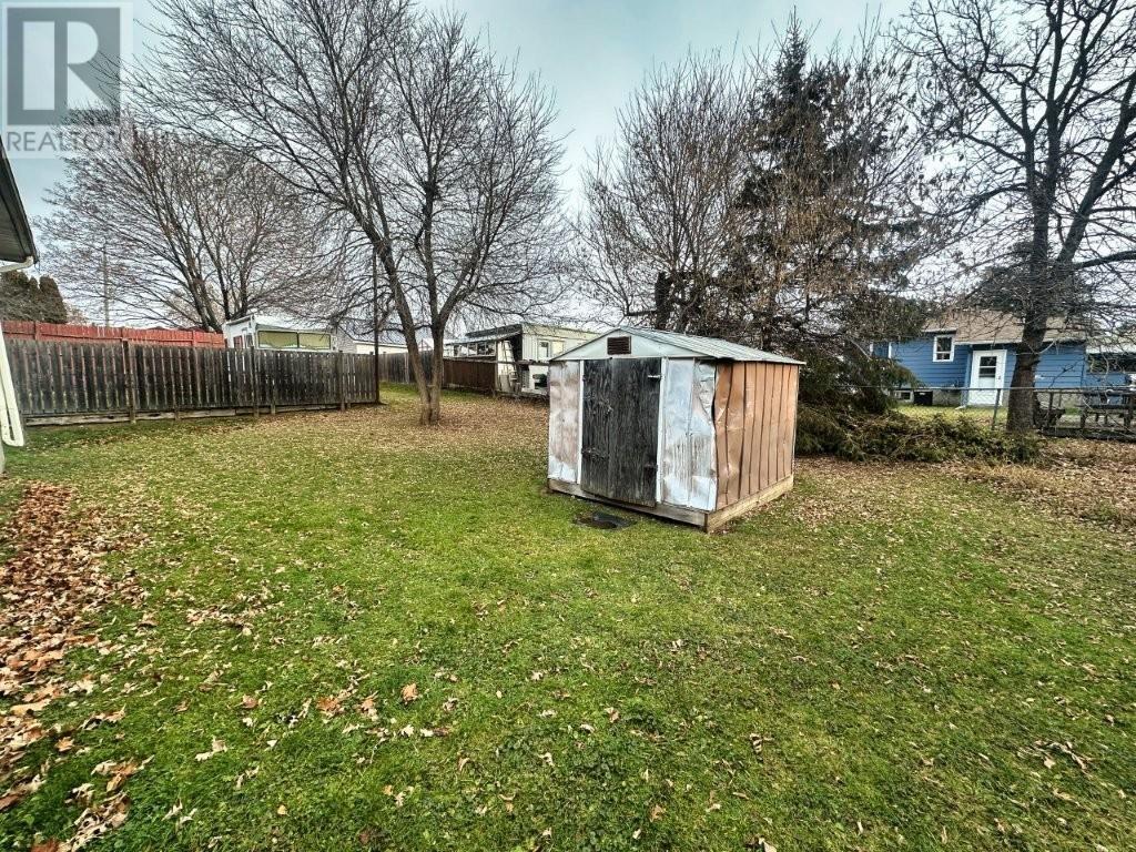 221 & 223 Bruce Street, Thunder Bay, Ontario  P7A 5W8 - Photo 37 - TB253587