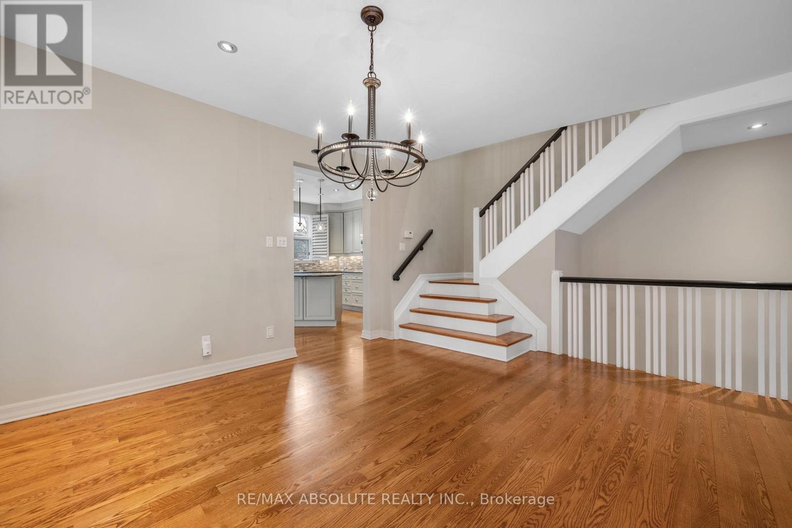 201 Clearview Avenue, Ottawa, Ontario  K1Z 1A8 - Photo 12 - X12594030