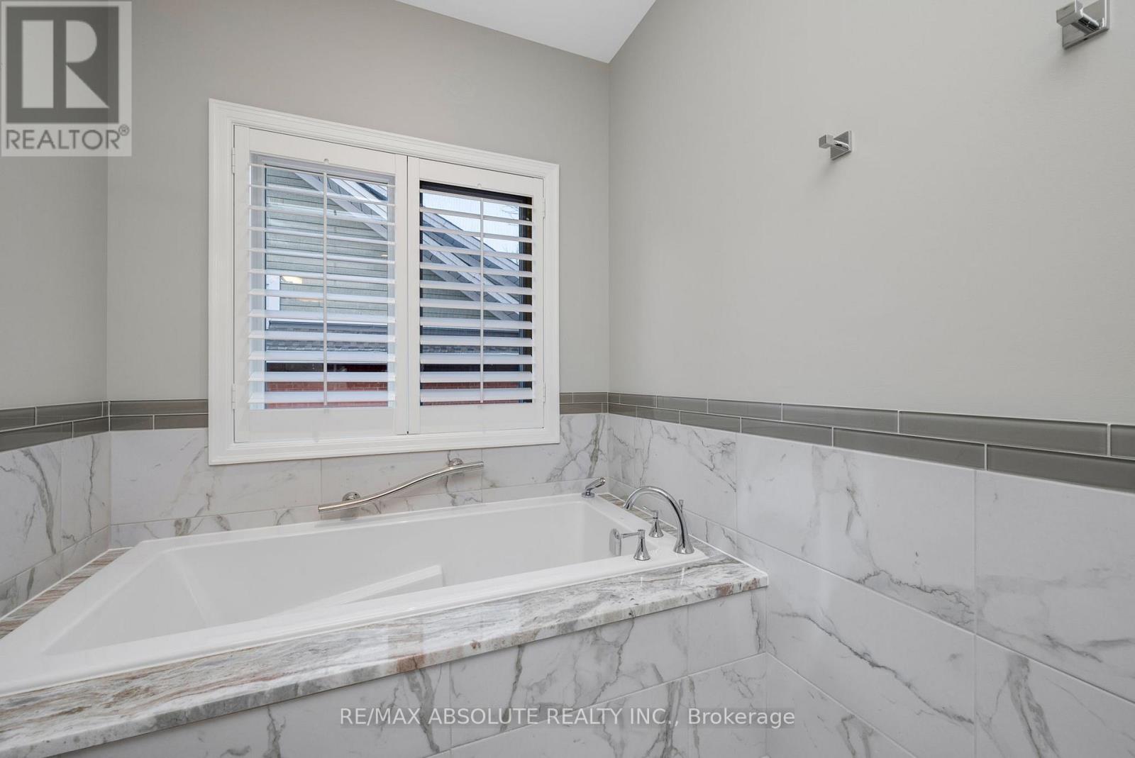 201 Clearview Avenue, Ottawa, Ontario  K1Z 1A8 - Photo 31 - X12594030