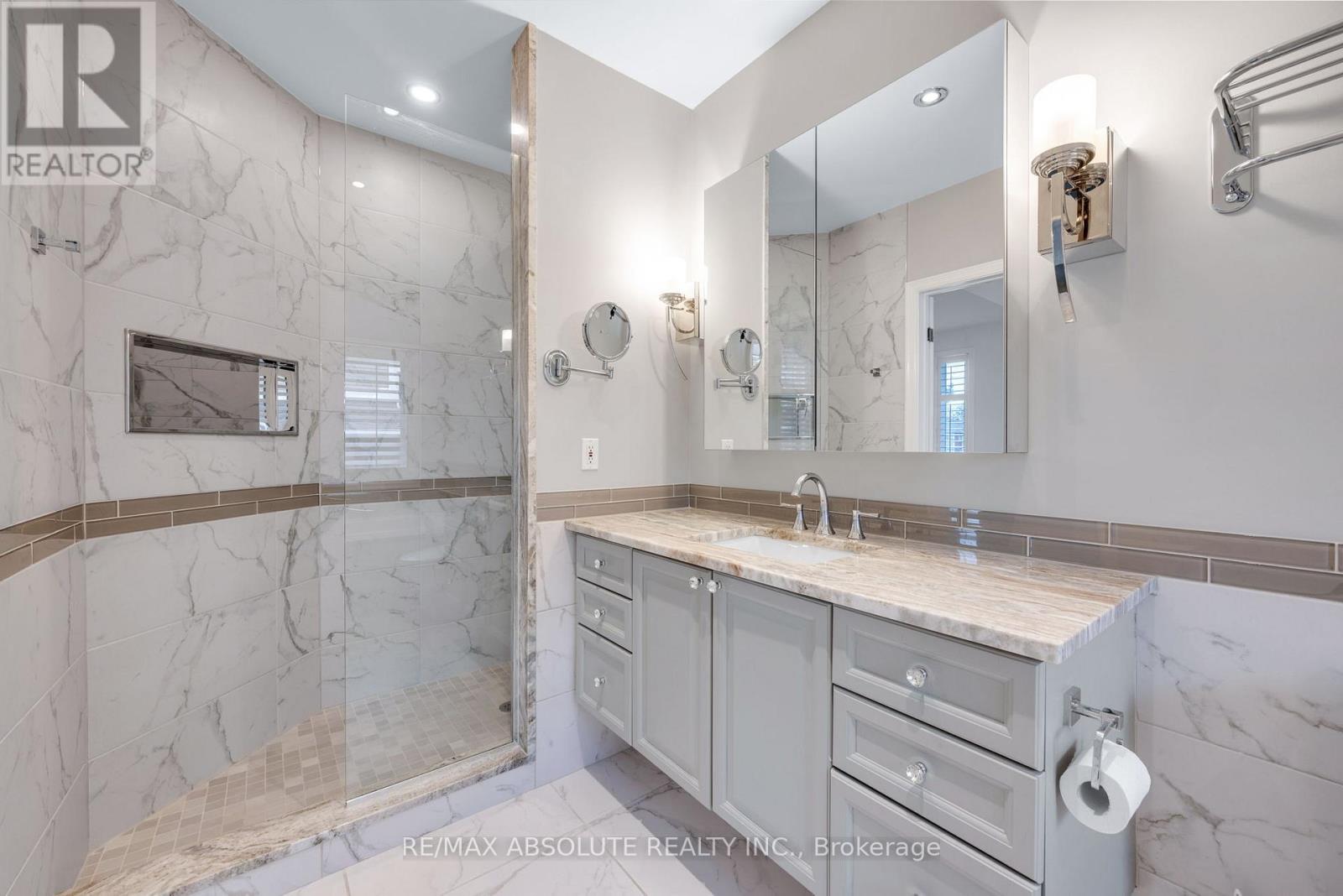 201 Clearview Avenue, Ottawa, Ontario  K1Z 1A8 - Photo 32 - X12594030