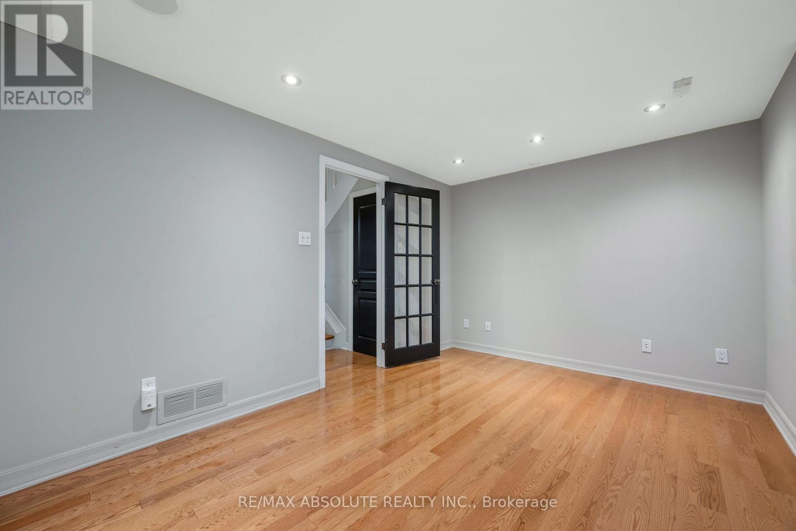 201 Clearview Avenue, Ottawa, Ontario  K1Z 1A8 - Photo 42 - X12594030