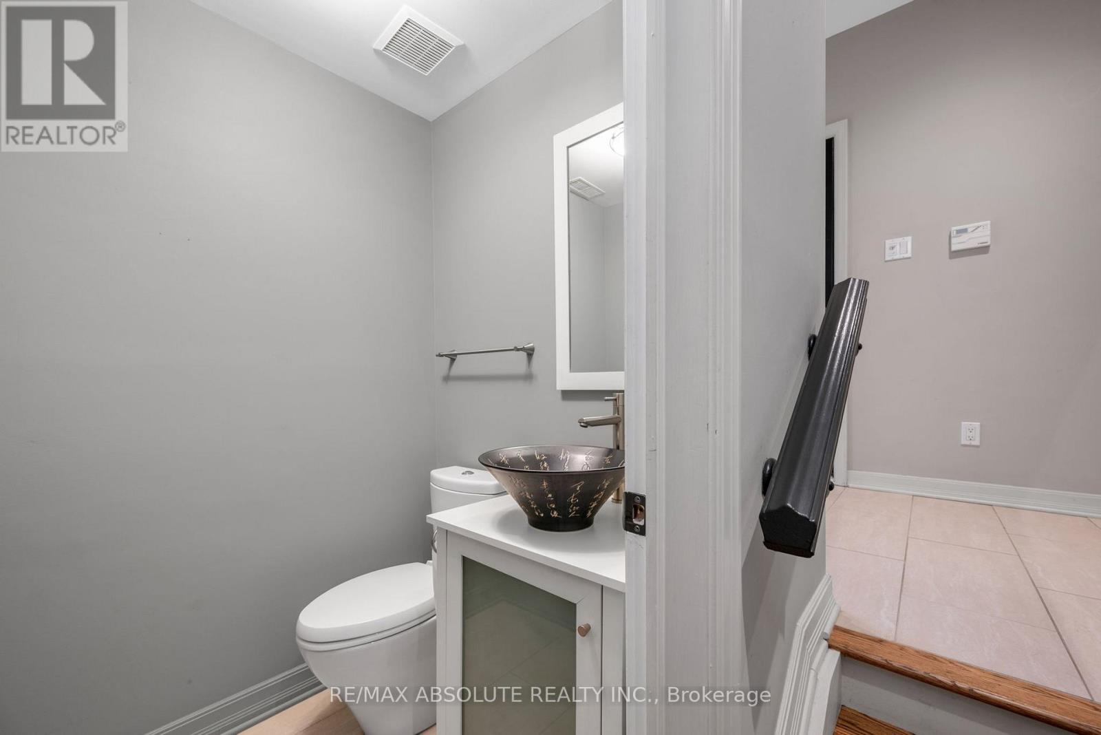 201 Clearview Avenue, Ottawa, Ontario  K1Z 1A8 - Photo 43 - X12594030