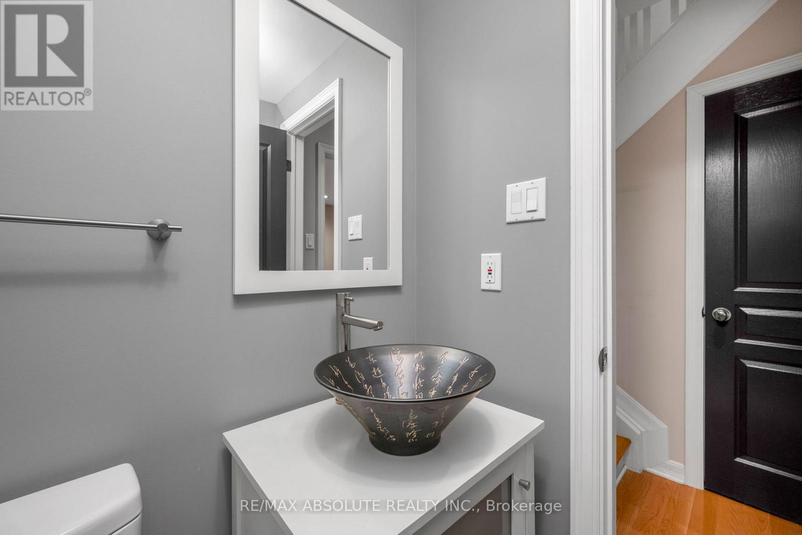 201 Clearview Avenue, Ottawa, Ontario  K1Z 1A8 - Photo 44 - X12594030