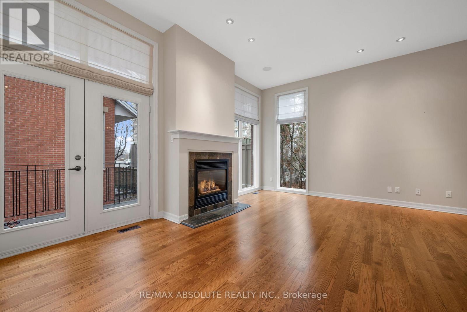 201 Clearview Avenue, Ottawa, Ontario  K1Z 1A8 - Photo 7 - X12594030