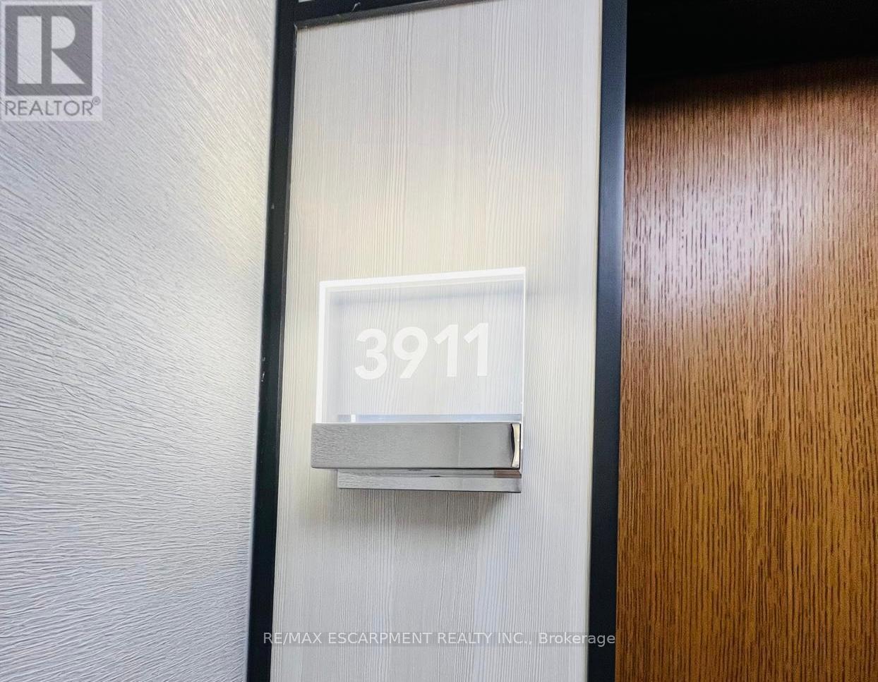 3911 - 20 Shore Breeze Drive, Toronto, Ontario  M8V 0J1 - Photo 8 - W12593668