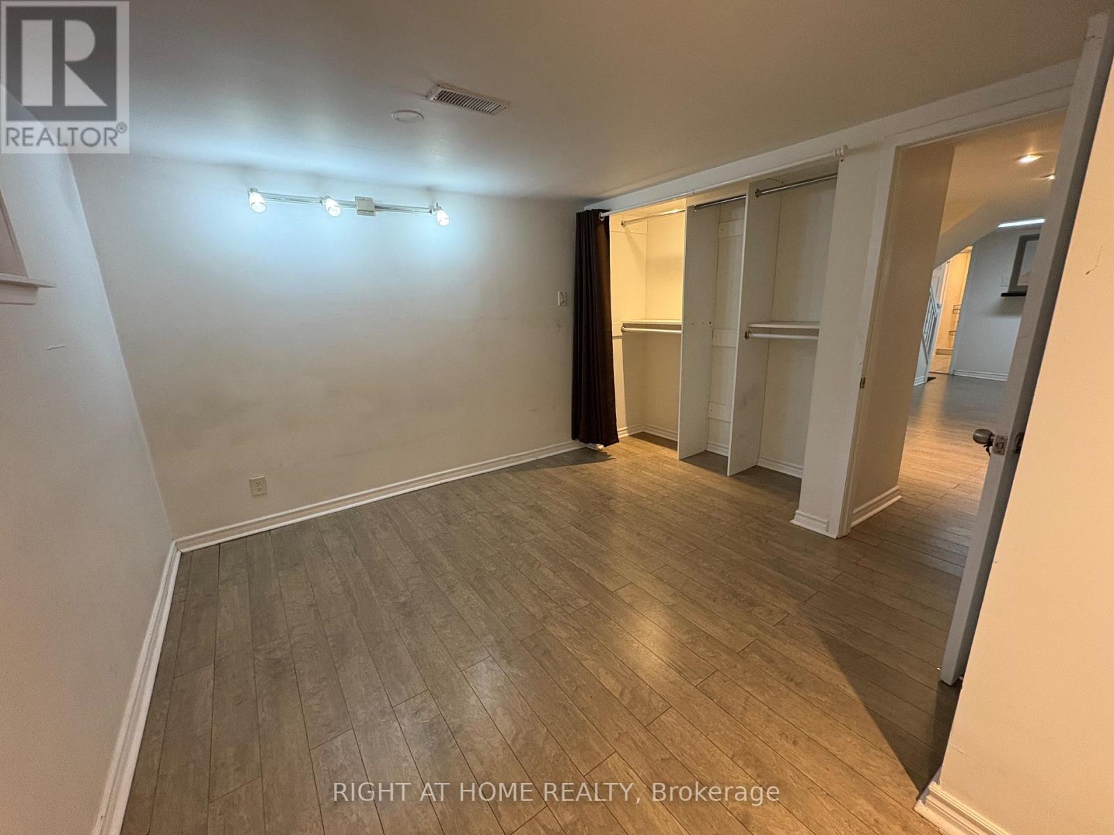 124 Avondale Boulevard, Brampton, Ontario  L6T 1H7 - Photo 29 - W12593710