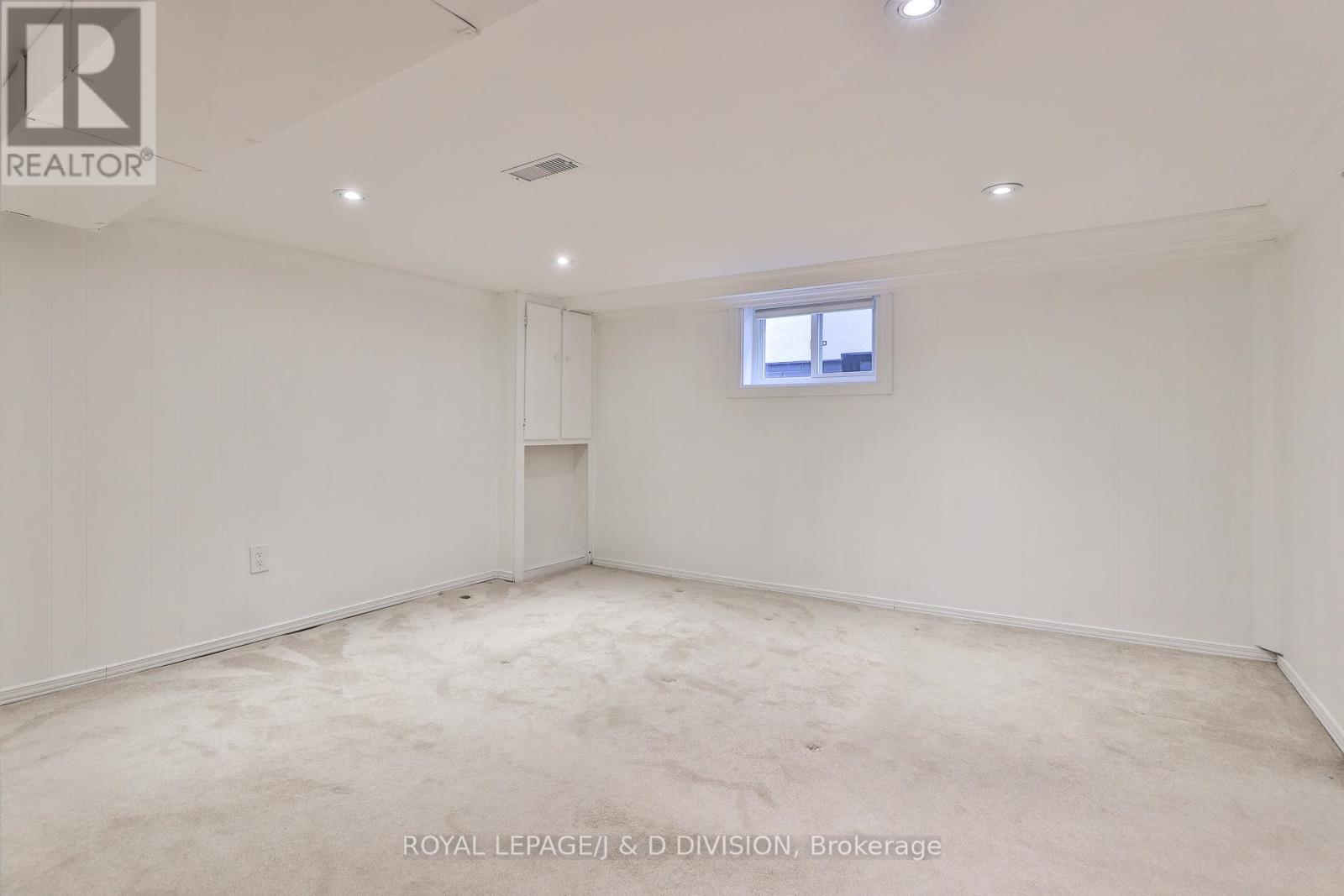 22 Holmesdale Road, Toronto, Ontario  M6E 1Y1 - Photo 20 - W12593722