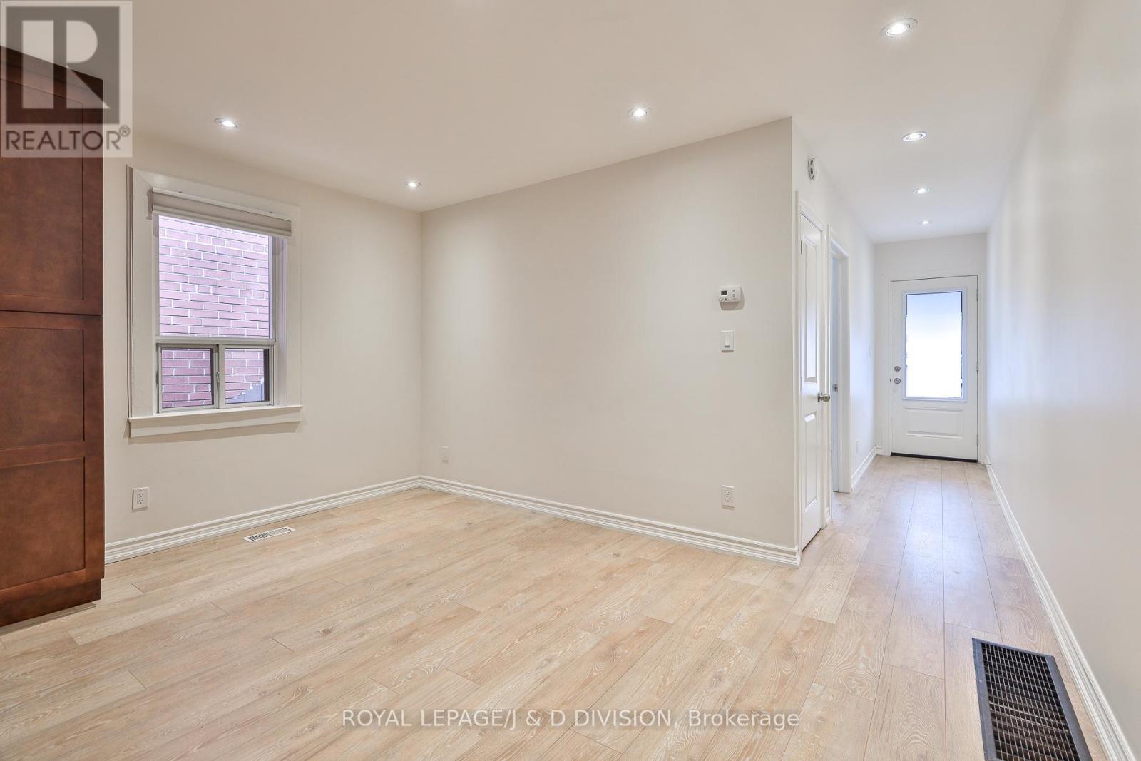 22 Holmesdale Road, Toronto, Ontario  M6E 1Y1 - Photo 8 - W12593722