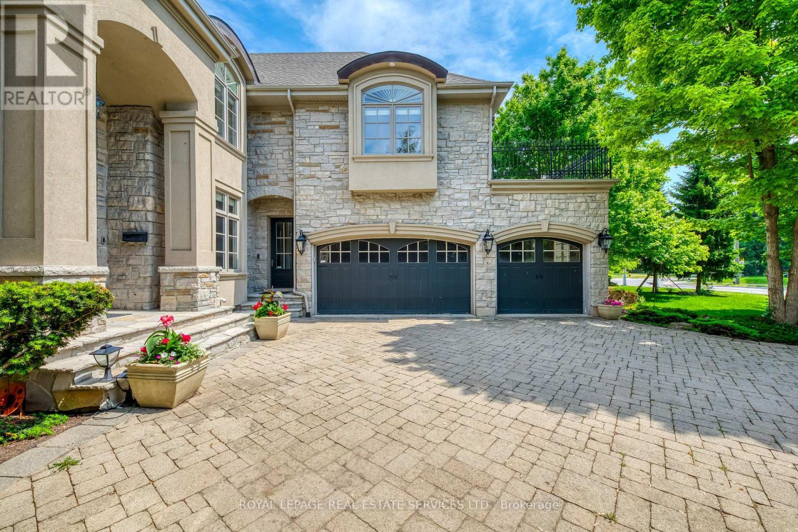 3341 Lakeshore Road, Burlington, Ontario  L7N 1B1 - Photo 3 - W12593752