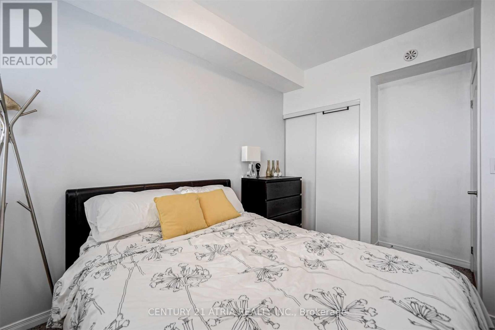2 - 873 Wilson Avenue, Toronto, Ontario  M3K 1E6 - Photo 17 - W12593770